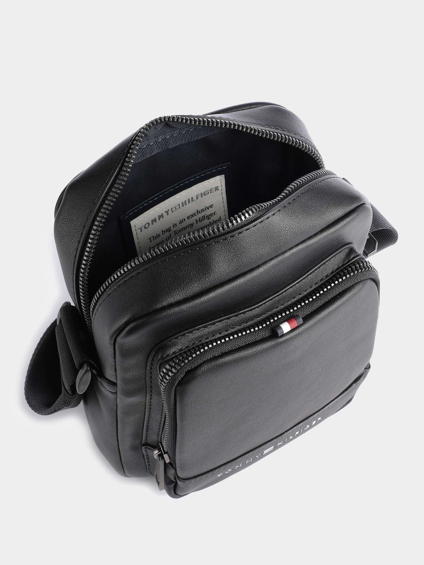 Сумки Tommy Hilfiger модель AM0AM10923-BDS Сумки Tommy Hilfiger модель AM0AM10923-BDS Фото