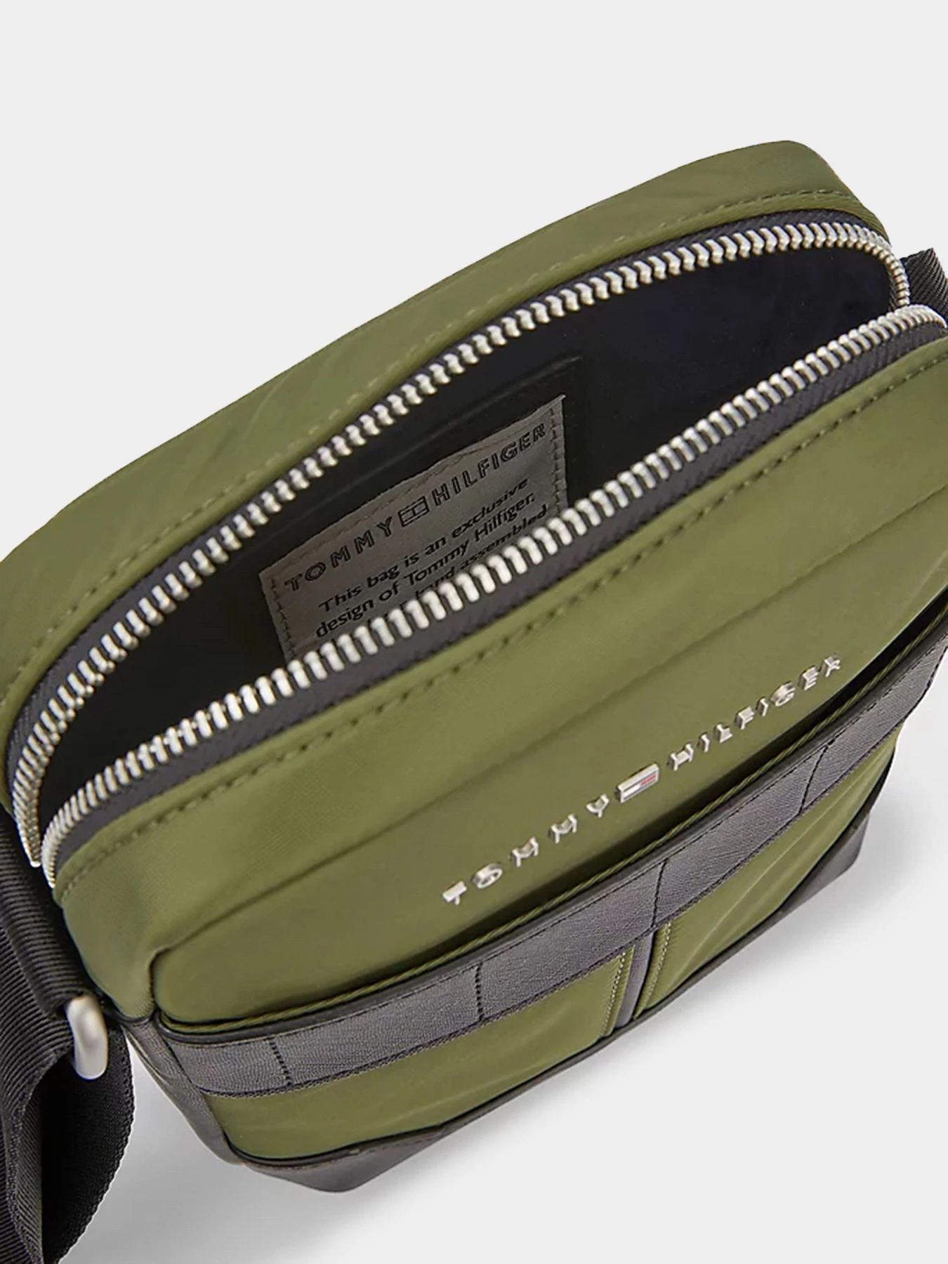 Сумки Tommy Hilfiger модель AM0AM10944-L9T Фото