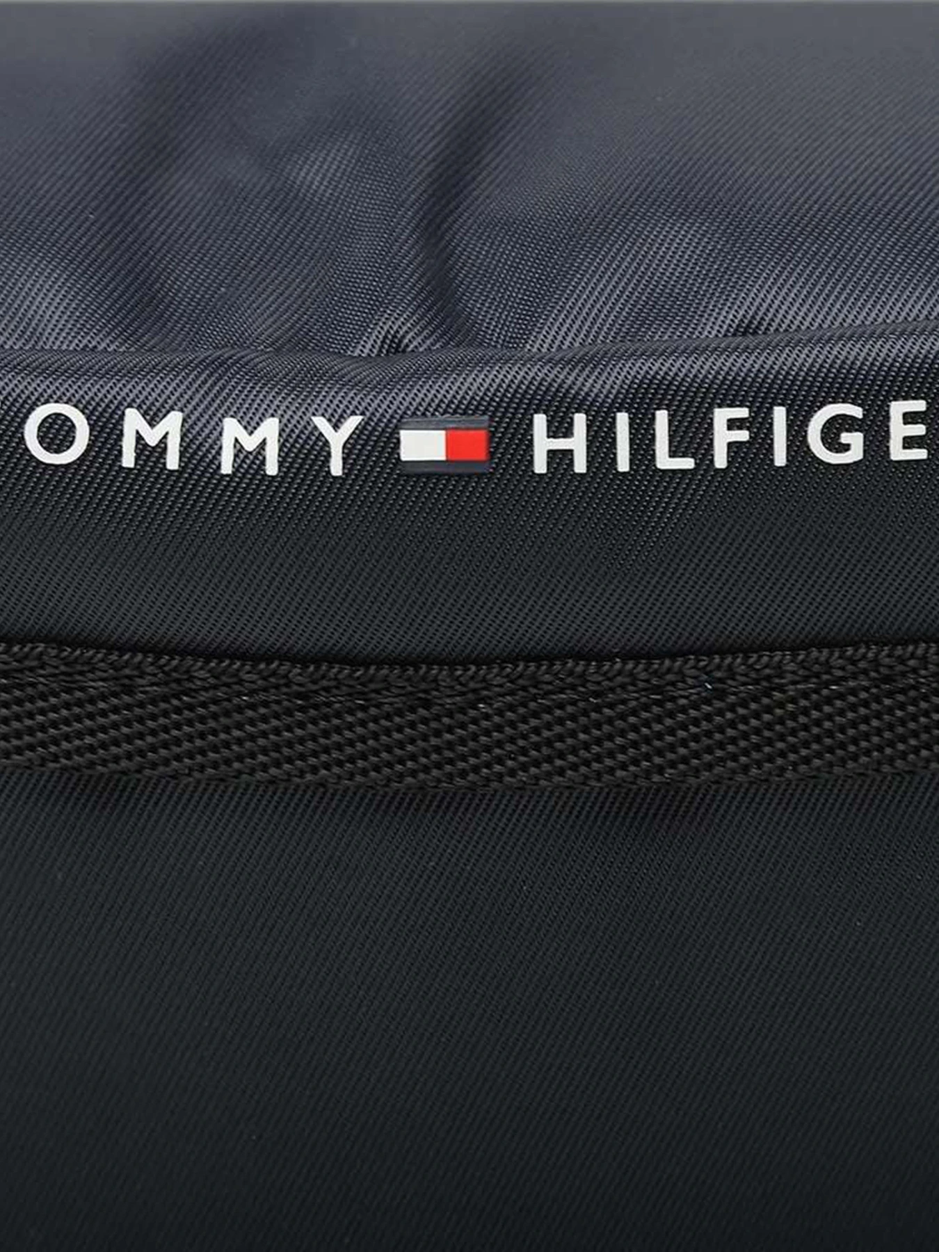 Сумки Tommy Hilfiger модель AM0AM11094-DW6 Сумки Tommy Hilfiger модель AM0AM11094-DW6 Фото