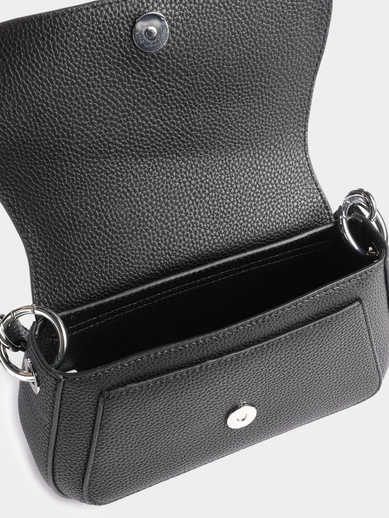 Сумки Tommy Hilfiger модель AW0AW14502-BDS Сумки Tommy Hilfiger модель AW0AW14502-BDS Фото
