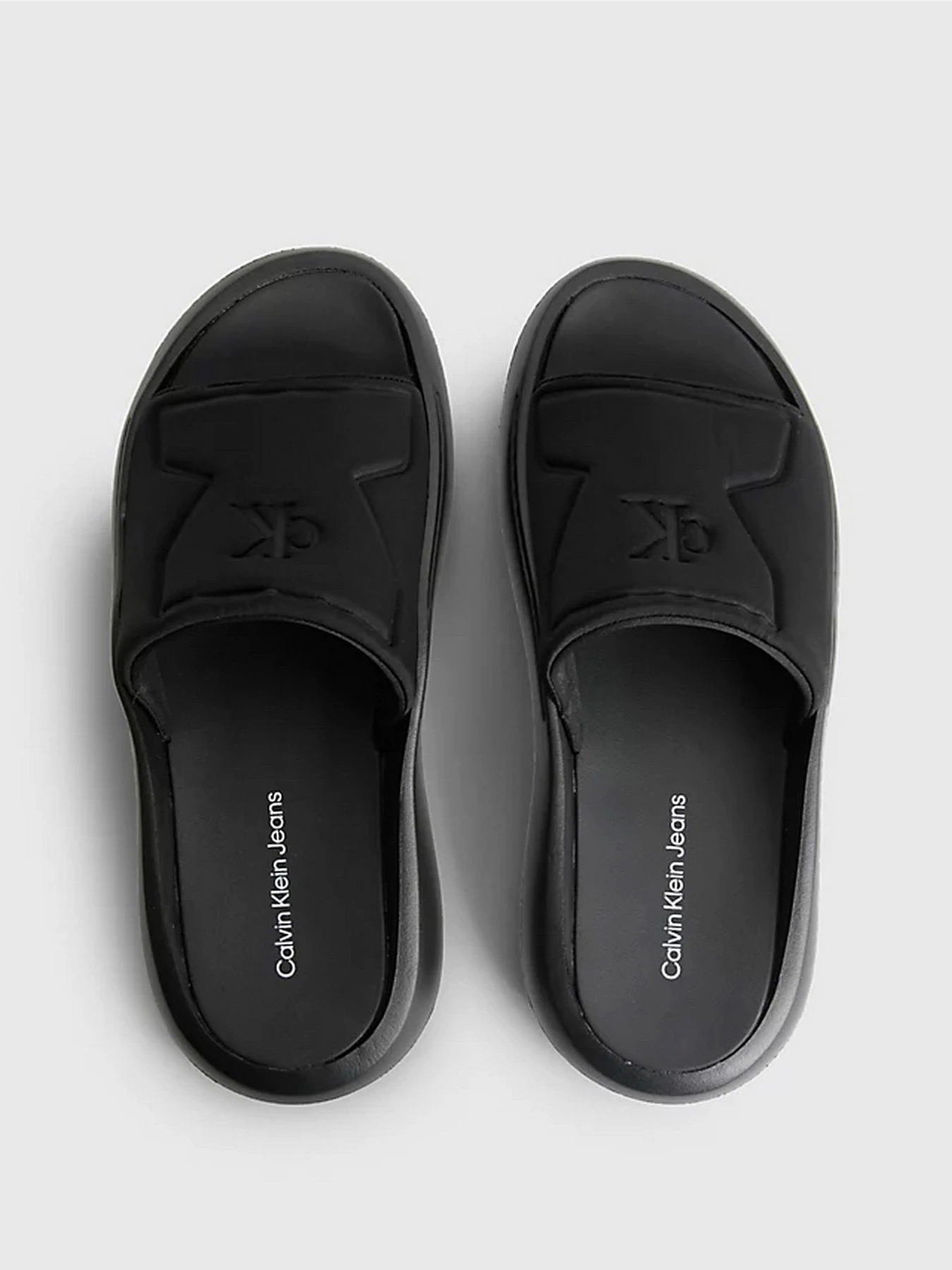 Шлёпанцы Calvin Klein модель YM0YM00645-0GM Фото