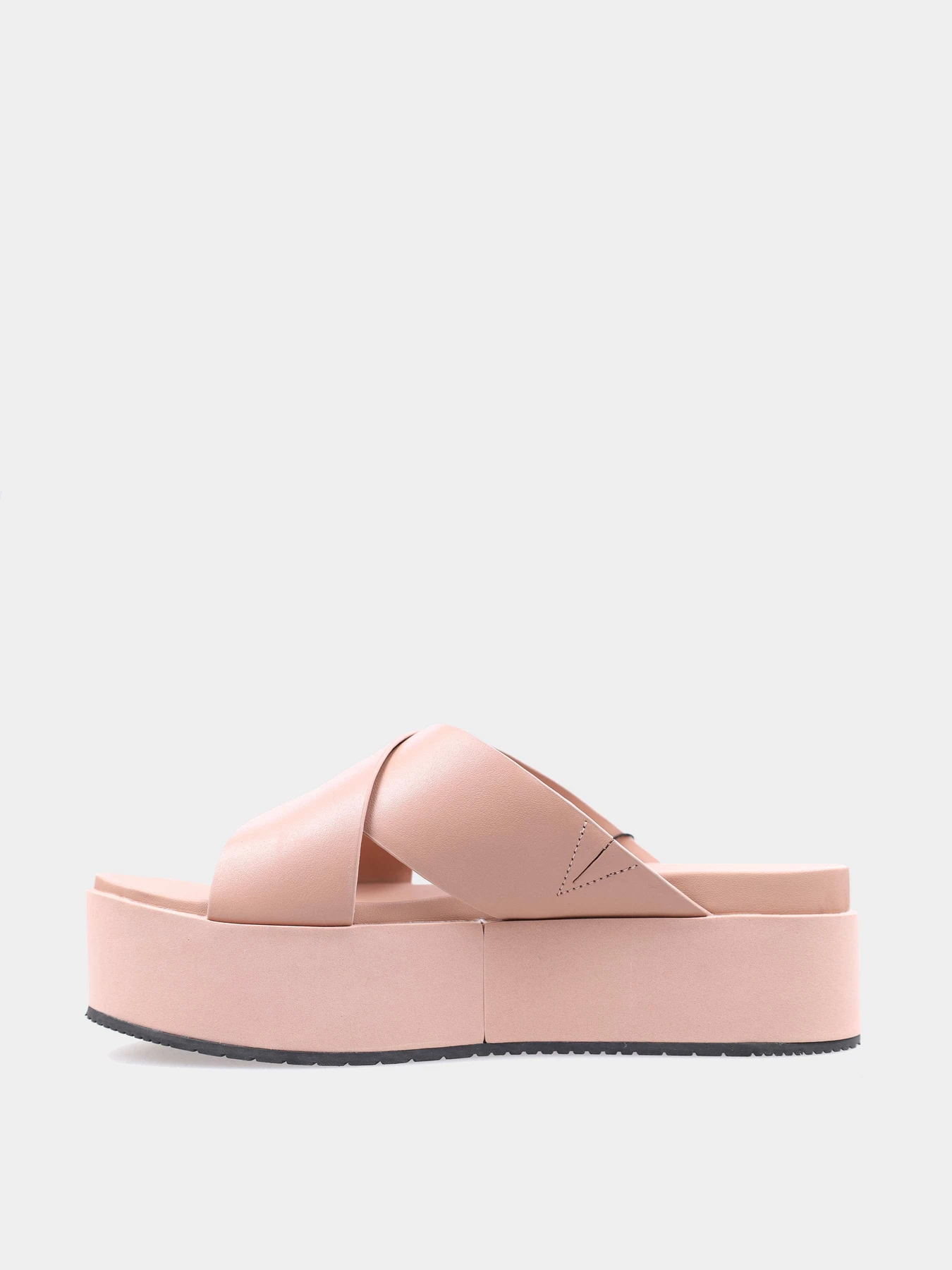 Шлёпанцы Calvin Klein модель YW0YW00964-0J1 Шлёпанцы Calvin Klein модель YW0YW00964-0J1 Фото