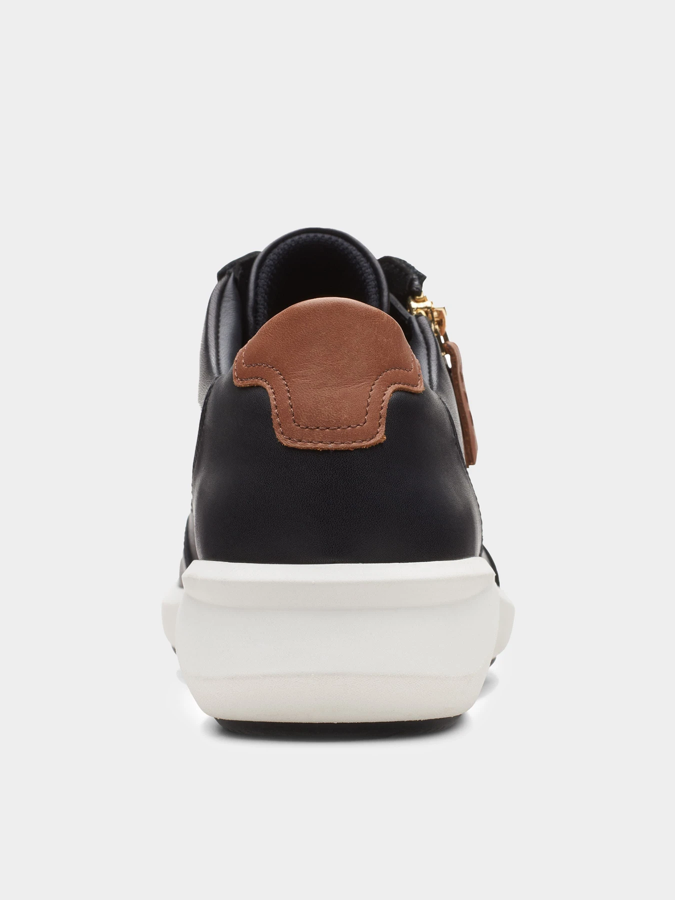Кроссовки Clarks модель 26168018 Кроссовки Clarks модель 26168018 Фото