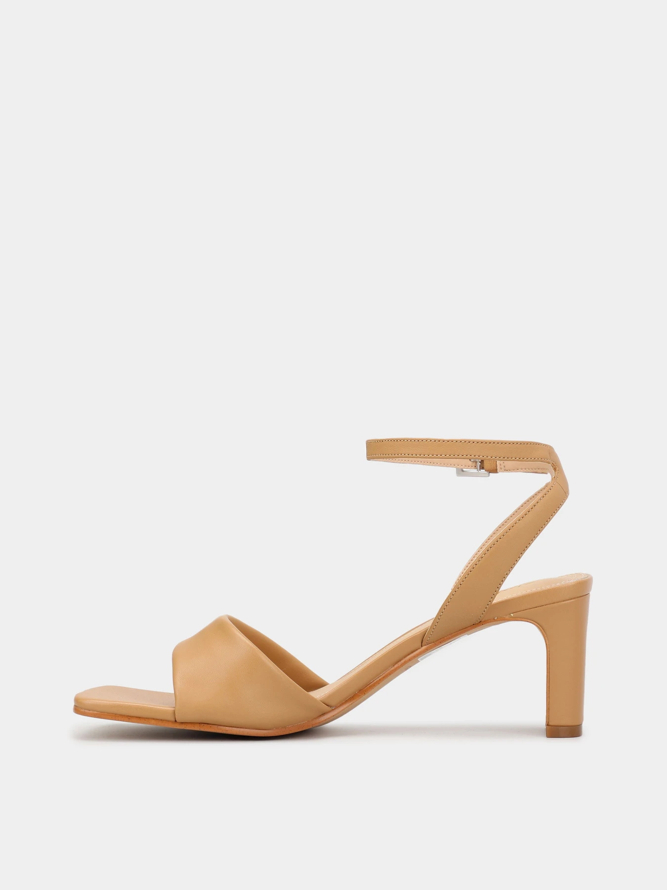 Сандалии Clarks модель 26171055 Сандалии Clarks модель 26171055 Фото