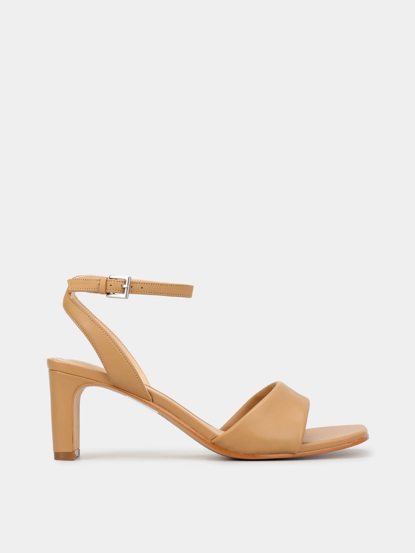 Сандалии Clarks модель 26171055 Сандалии Clarks модель 26171055 Фото