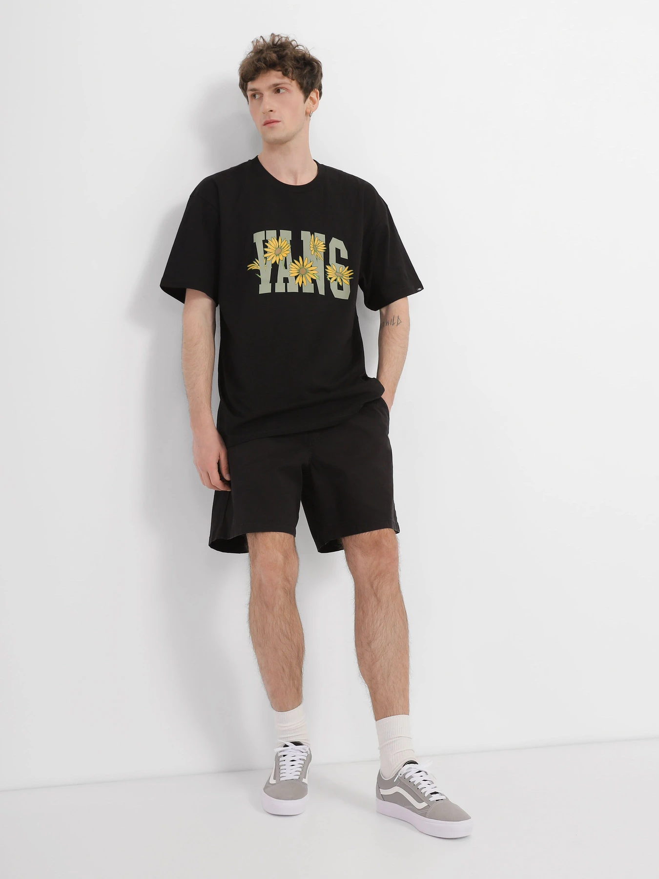 Шорты Vans модель VN0A5FKDBLK1 Шорты Vans модель VN0A5FKDBLK1 Фото