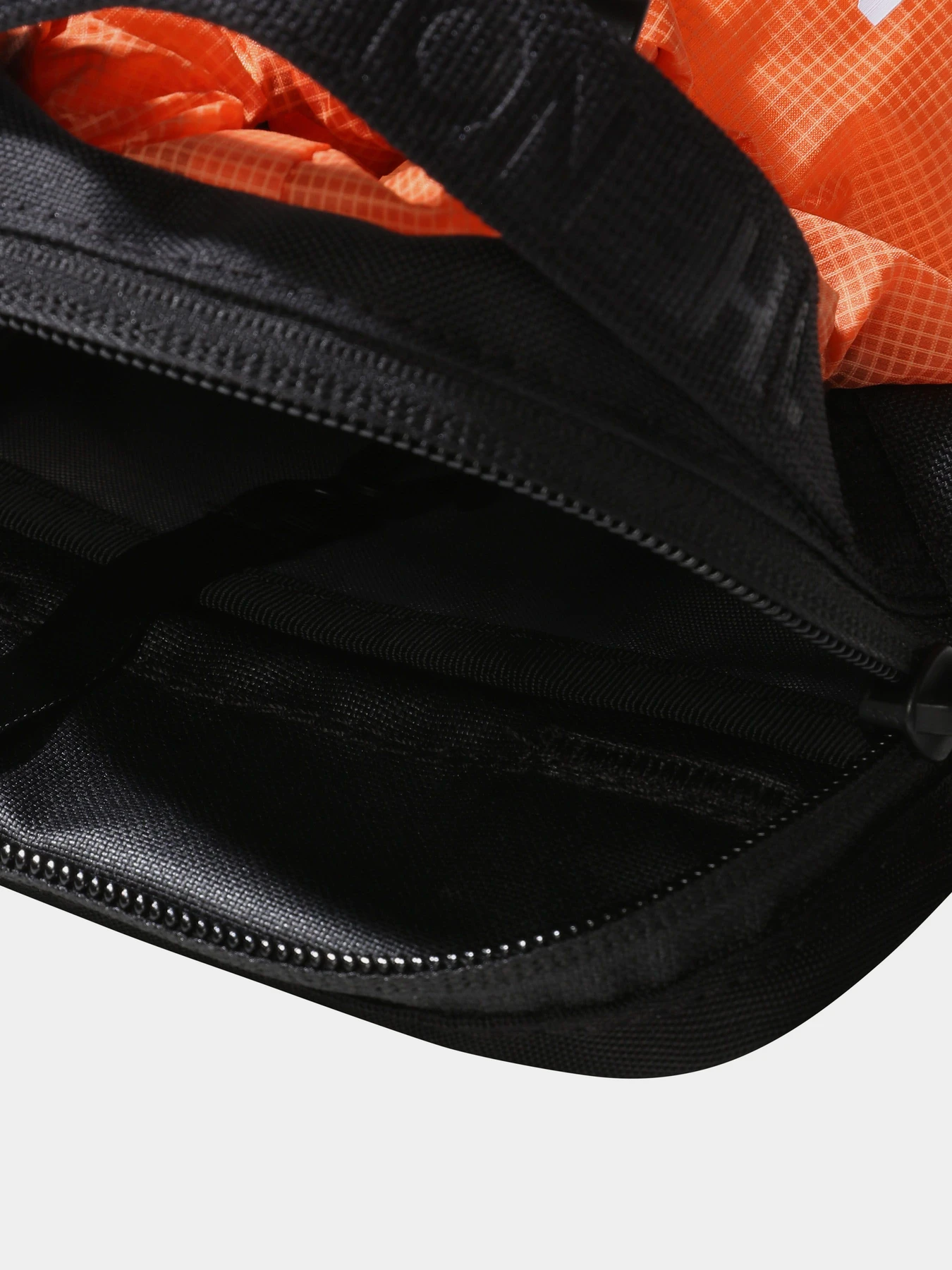 Сумки The North Face модель NF0A52RYZV11 Сумки The North Face модель NF0A52RYZV11 Фото