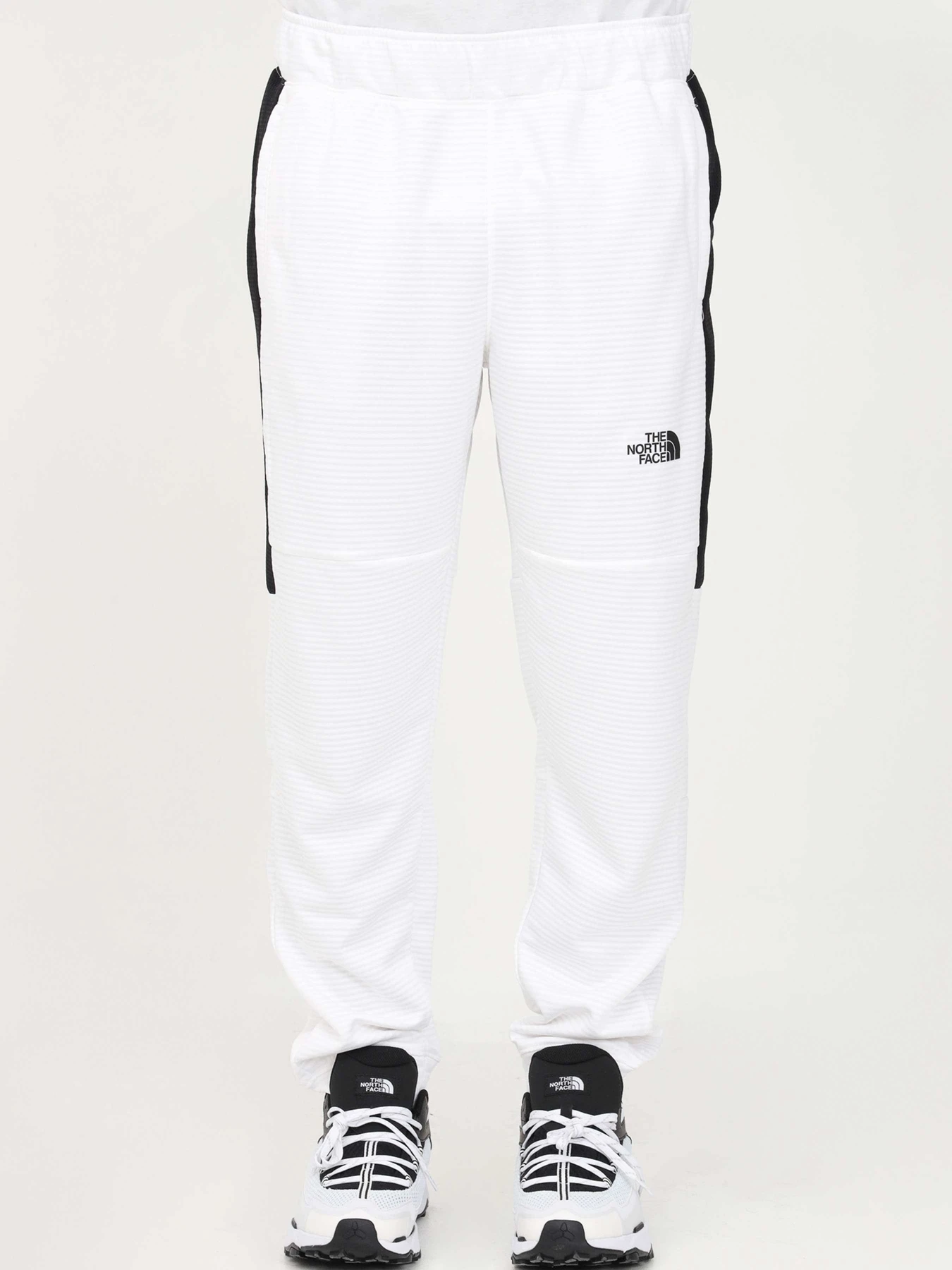 Брюки The North Face модель NF0A823ULA91 Брюки The North Face модель NF0A823ULA91 Фото