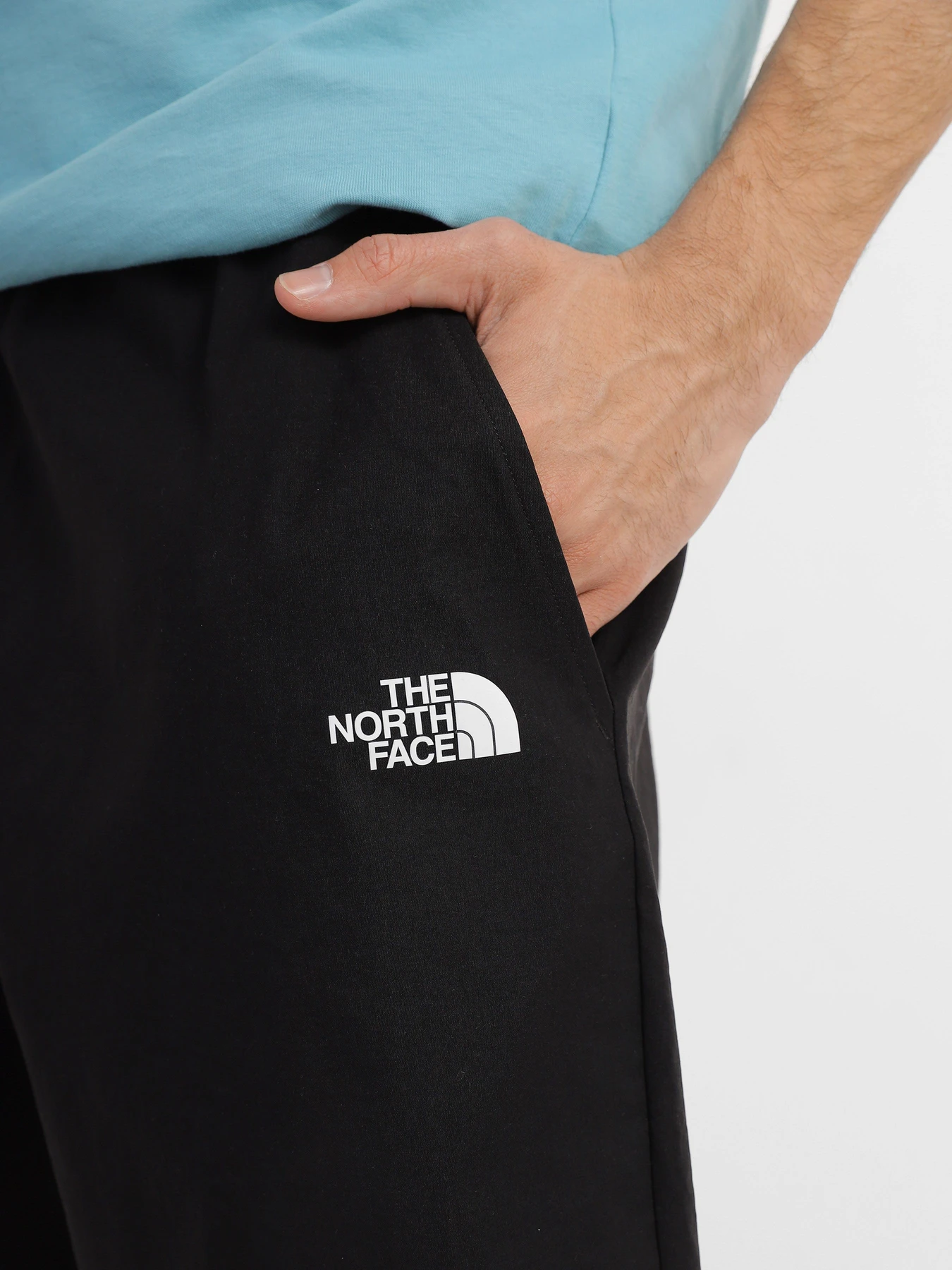 Шорты The North Face модель NF0A8277JK31 Шорты The North Face модель NF0A8277JK31 Фото