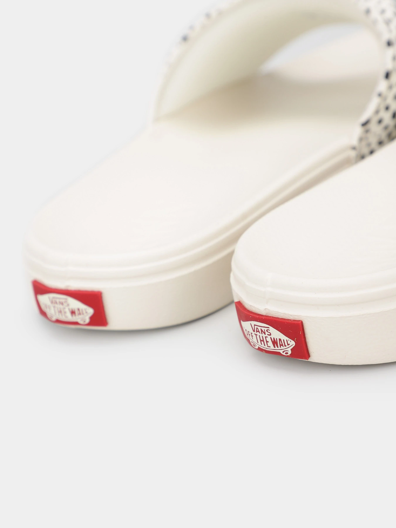 Шлёпанцы Vans модель VN0A5HFEKIG1 Шлёпанцы Vans модель VN0A5HFEKIG1 Фото