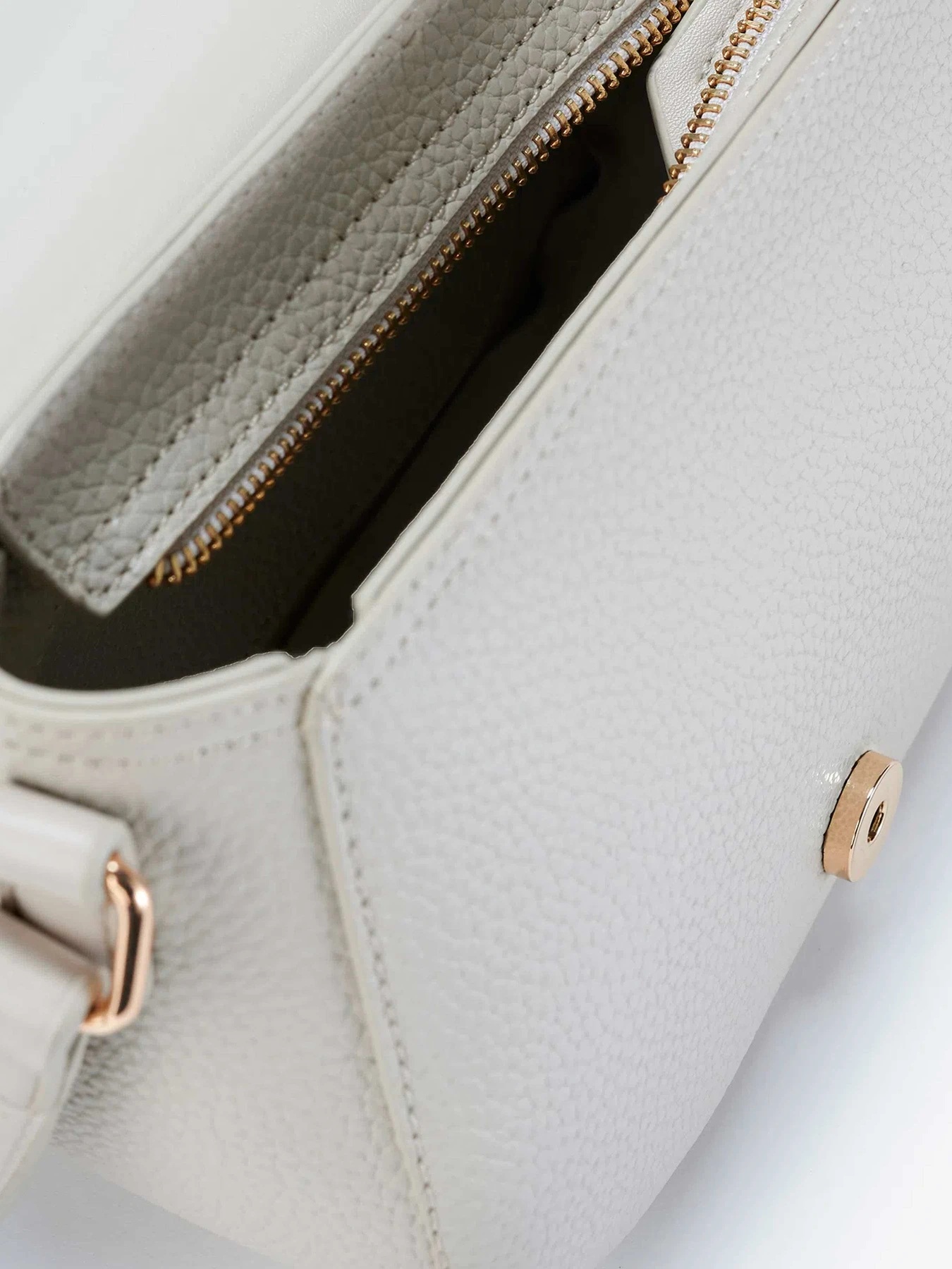Сумки Valentino Bags модель VBS2U807 006 Сумки Valentino Bags модель VBS2U807 006 Фото