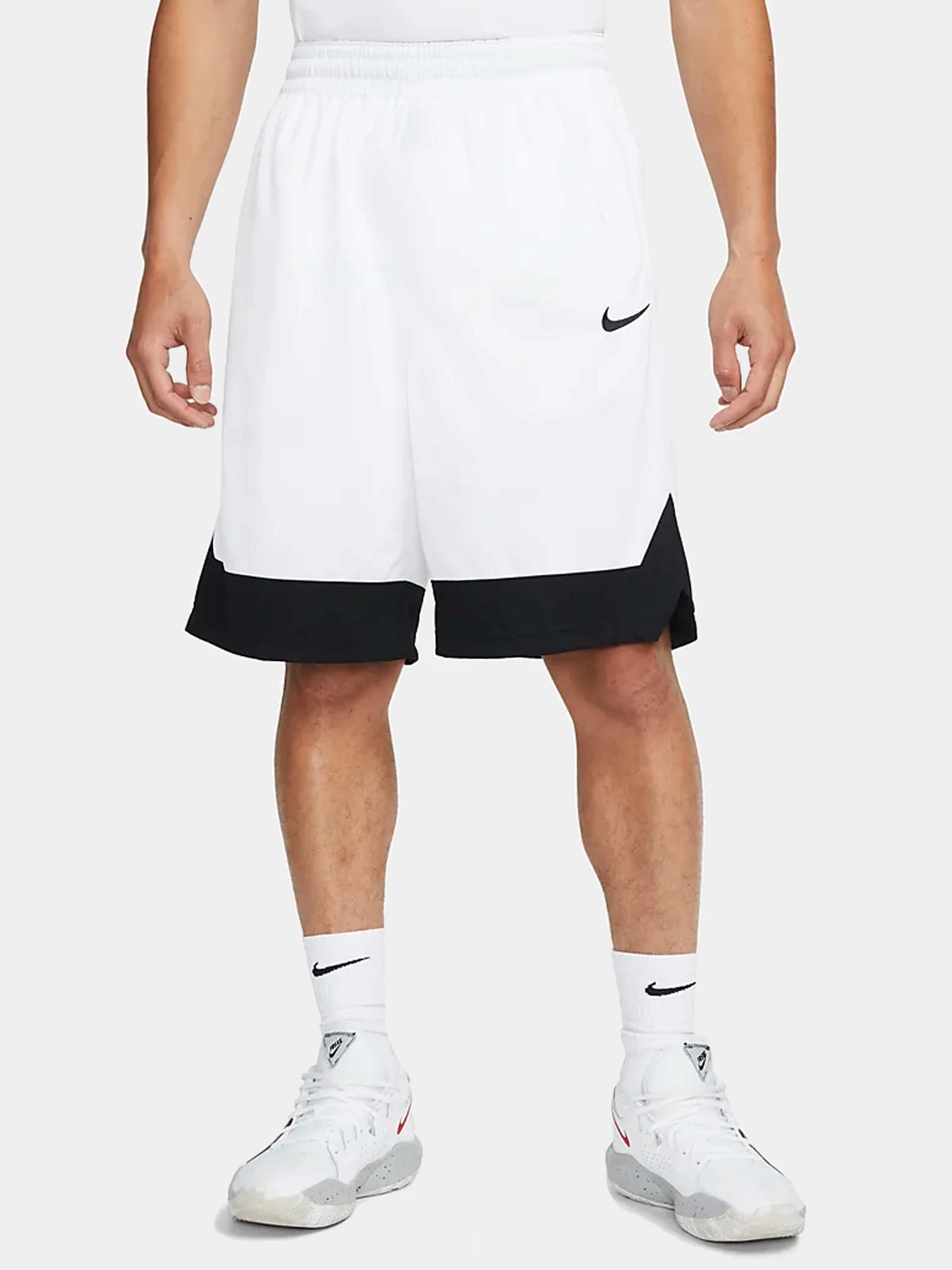 Шорты NIKE модель AJ3914-102 Шорты NIKE модель AJ3914-102 Фото