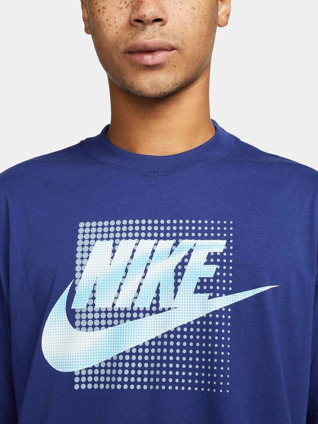 Футболки и поло NIKE модель DZ2997-455 Футболки и поло NIKE модель DZ2997-455 Фото