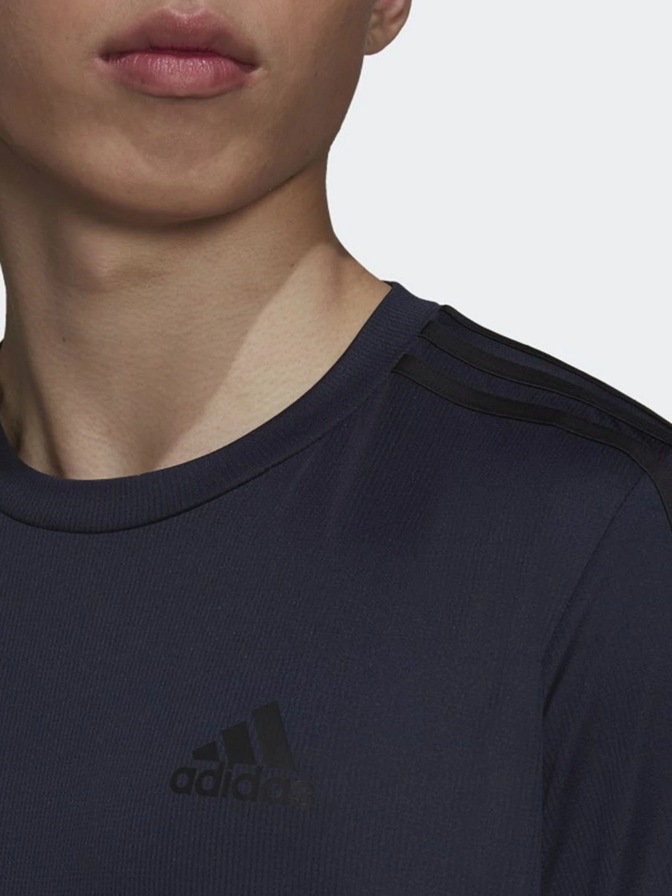 Футболки и поло Adidas модель H30246 Футболки и поло Adidas модель H30246 Фото