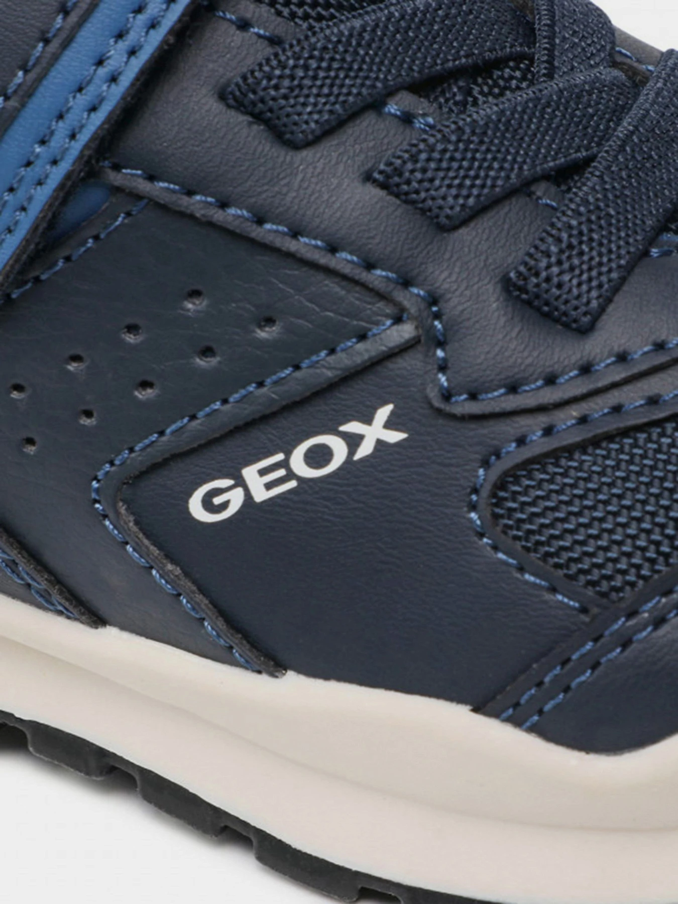 Кроссовки Geox модель J1615A-054FU-CF44K Фото