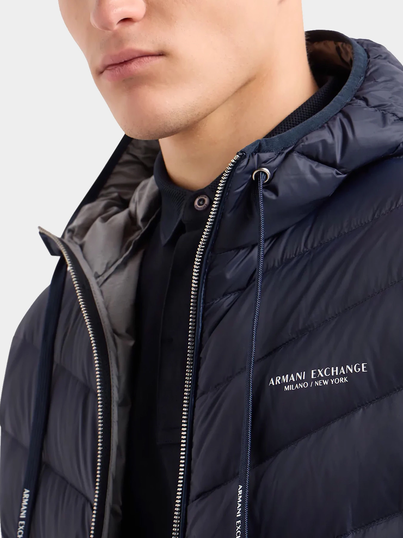 Куртки и дубленки Armani Exchange модель 8NZB53-ZNW3Z-5578 Фото