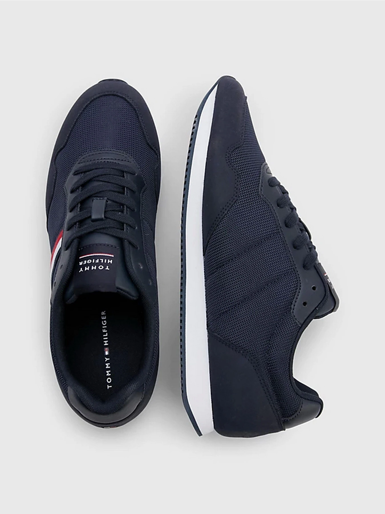 Кроссовки Tommy Hilfiger модель FM0FM04504-DW5 Кроссовки Tommy Hilfiger модель FM0FM04504-DW5 Фото