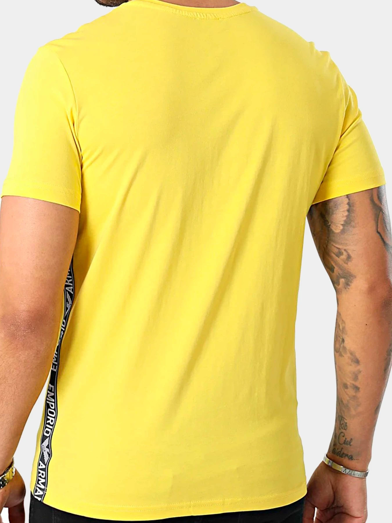 Футболки и поло Emporio Armani модель 211845-3R475-10760 Футболки и поло Emporio Armani модель 211845-3R475-10760 Фото