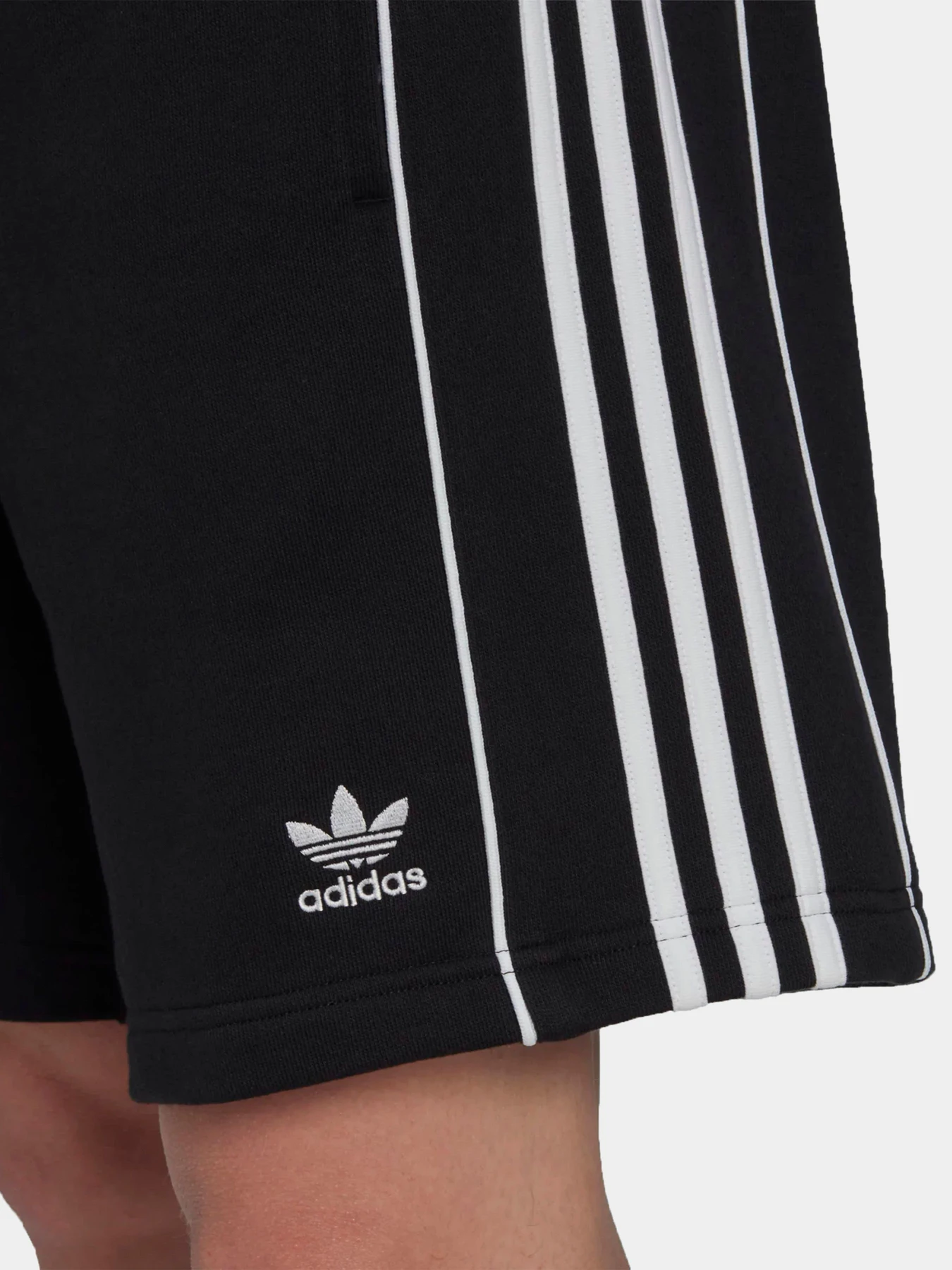 Шорты Adidas модель HK7307 Шорты Adidas модель HK7307 Фото