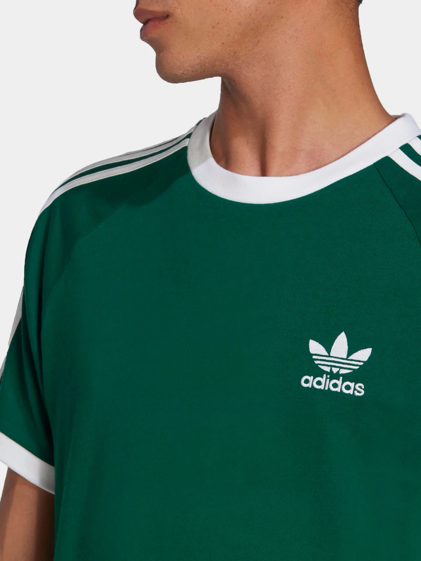 Футболки и поло Adidas модель IA4849 Футболки и поло Adidas модель IA4849 Фото