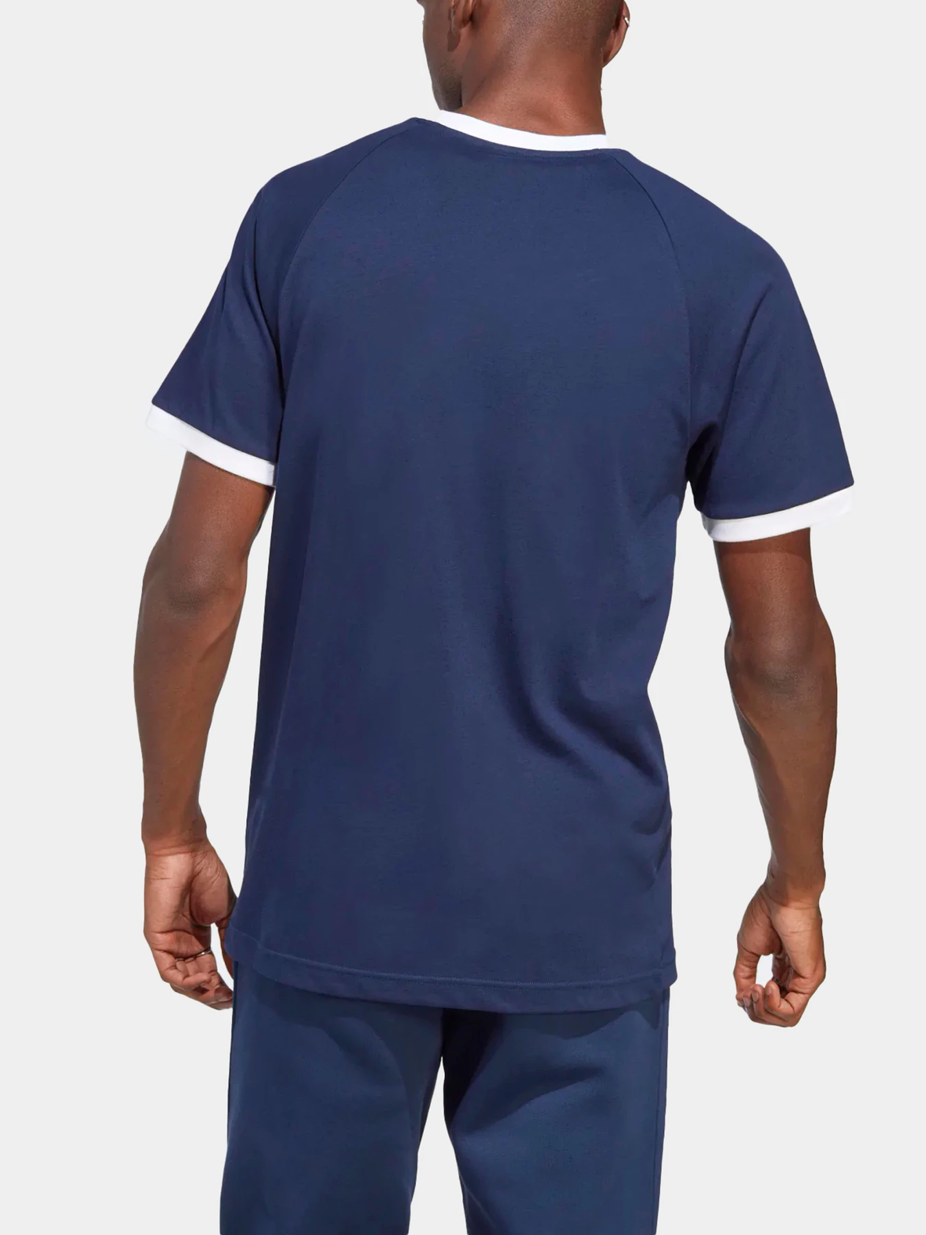 Футболки и поло Adidas модель IA4850 Футболки и поло Adidas модель IA4850 Фото