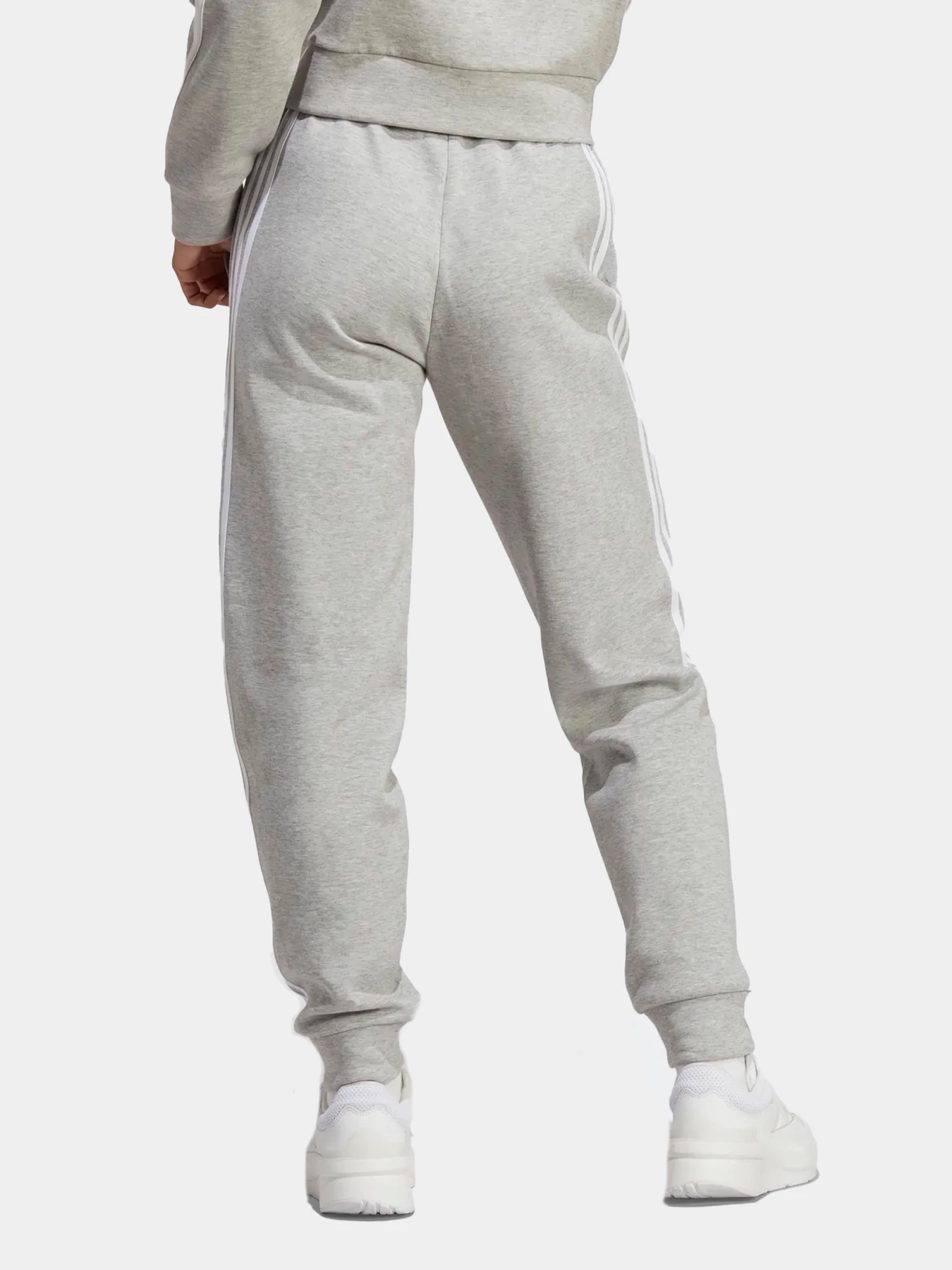 Брюки Adidas модель IB8531 Брюки Adidas модель IB8531 Фото