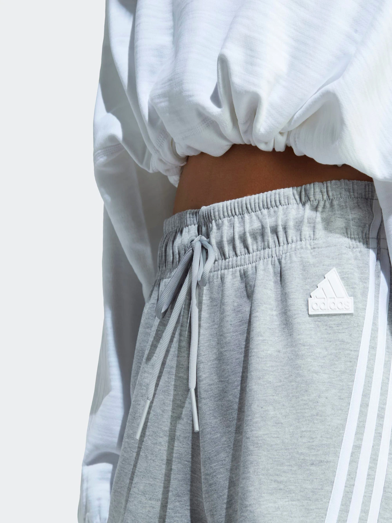 Шорты Adidas модель IC0521 Шорты Adidas модель IC0521 Фото