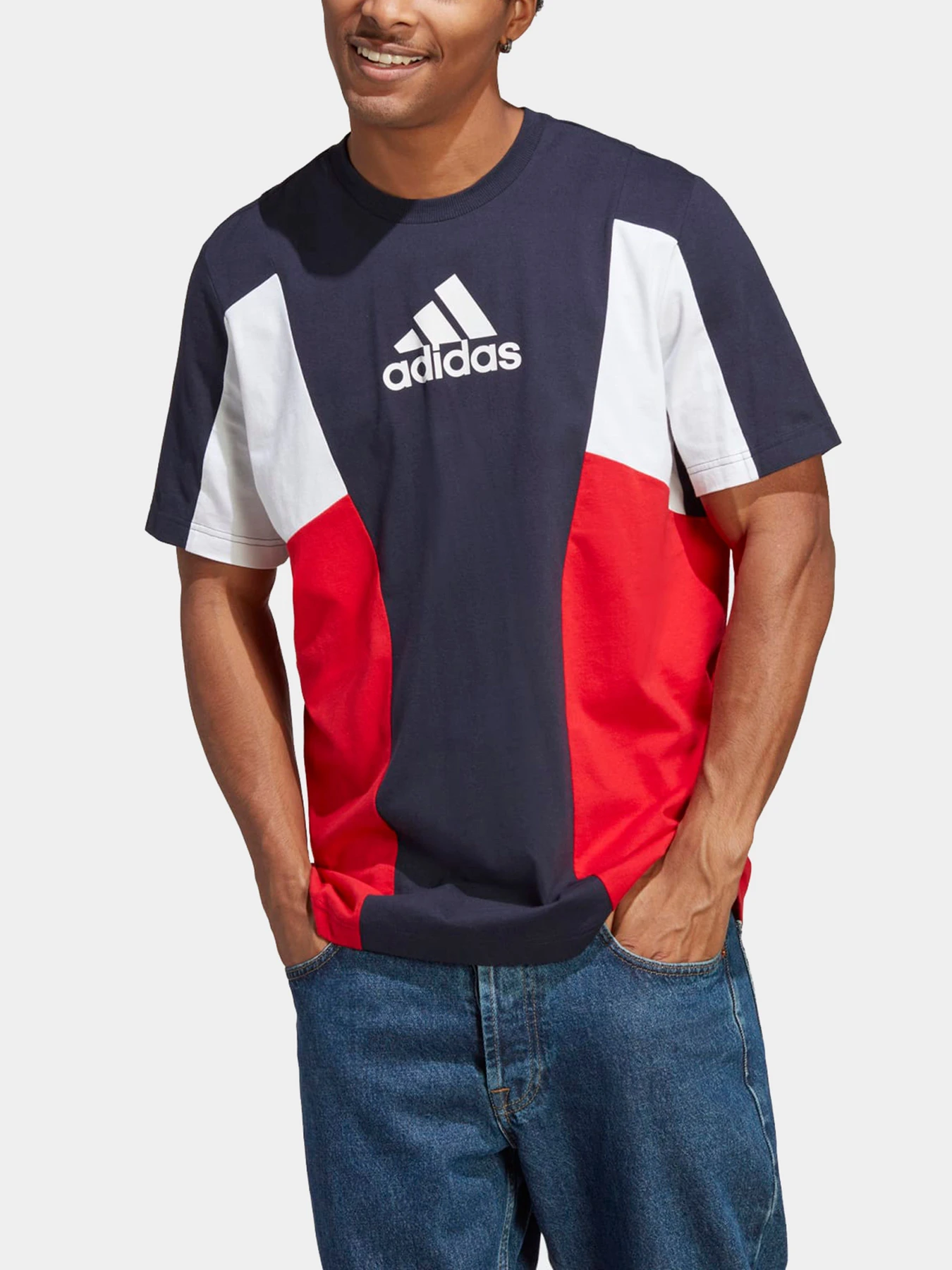 Футболки и поло Adidas модель IC3684 Футболки и поло Adidas модель IC3684 Фото