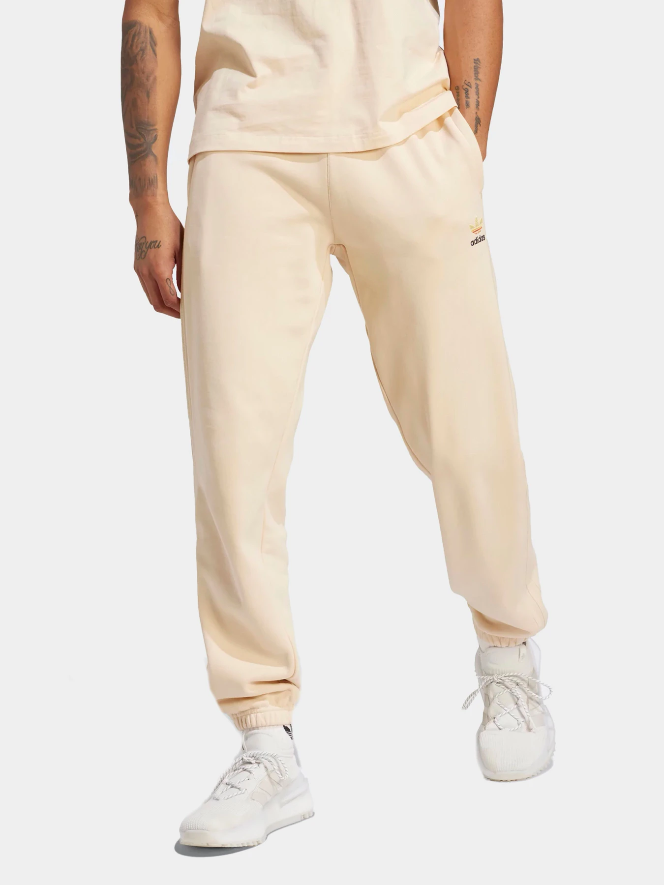 Брюки Adidas модель IC8869 Брюки Adidas модель IC8869 Фото