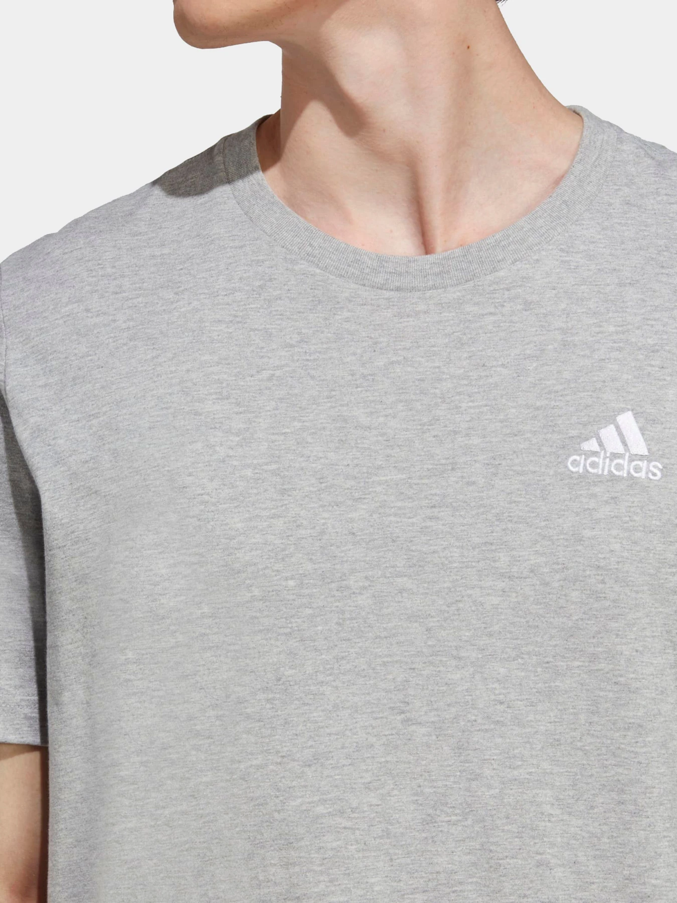 Футболки и поло Adidas модель IC9288 Футболки и поло Adidas модель IC9288 Фото
