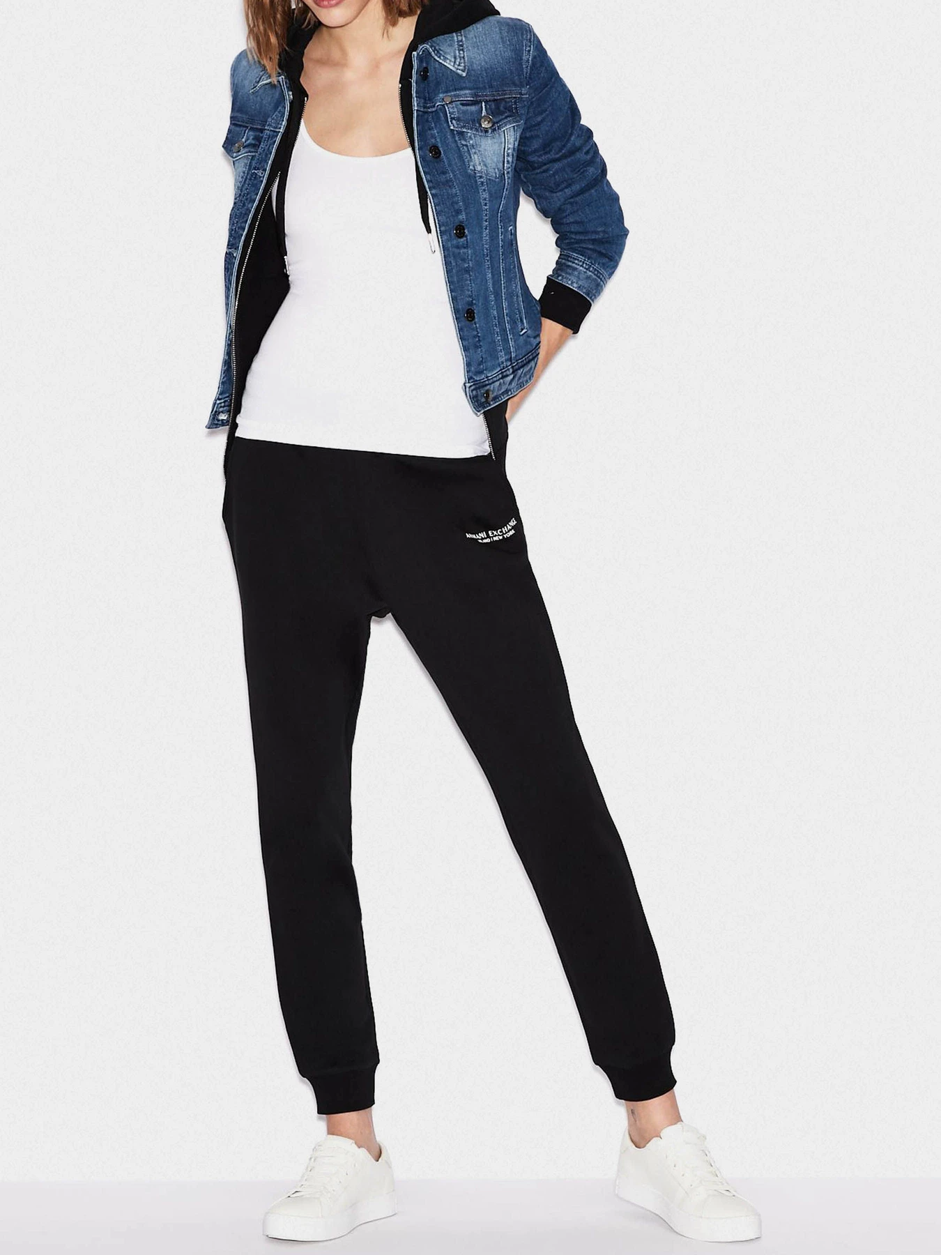 Брюки Armani Exchange модель 8NYPBA-YJE5Z-1200 Брюки Armani Exchange модель 8NYPBA-YJE5Z-1200 Фото