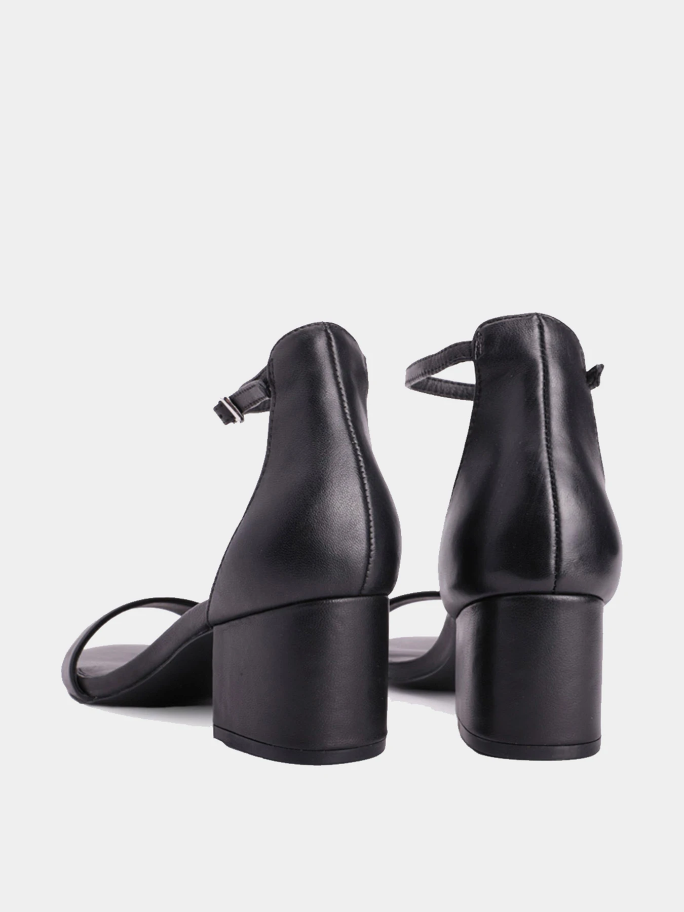 Босоножки Steve Madden модель SM11000009 BLACK LEATHER Босоножки Steve Madden модель SM11000009 BLACK LEATHER Фото