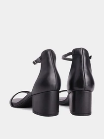 Босоножки Steve Madden модель SM11000009 BLACK LEATHER Фото