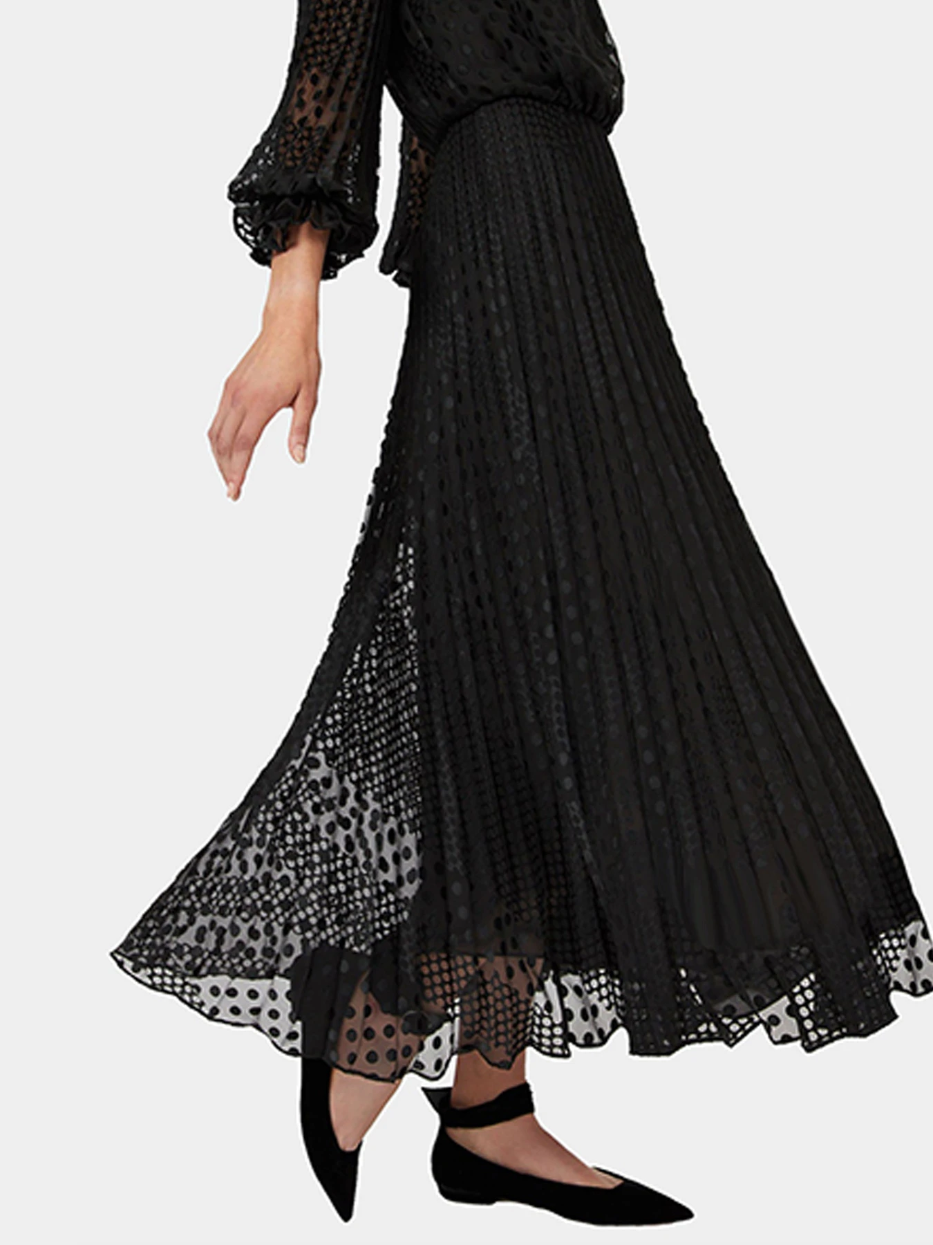 Платья Emporio Armani модель 6H2A80-2NMBZ-0999 Платья Emporio Armani модель 6H2A80-2NMBZ-0999 Фото