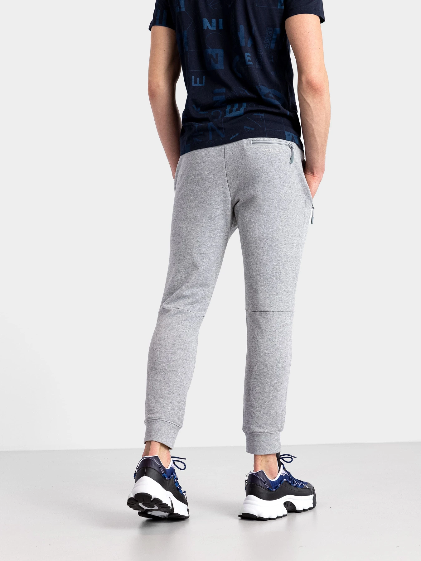 Брюки Armani Exchange модель 8NZP73-ZJKRZ-3901 Брюки Armani Exchange модель 8NZP73-ZJKRZ-3901 Фото