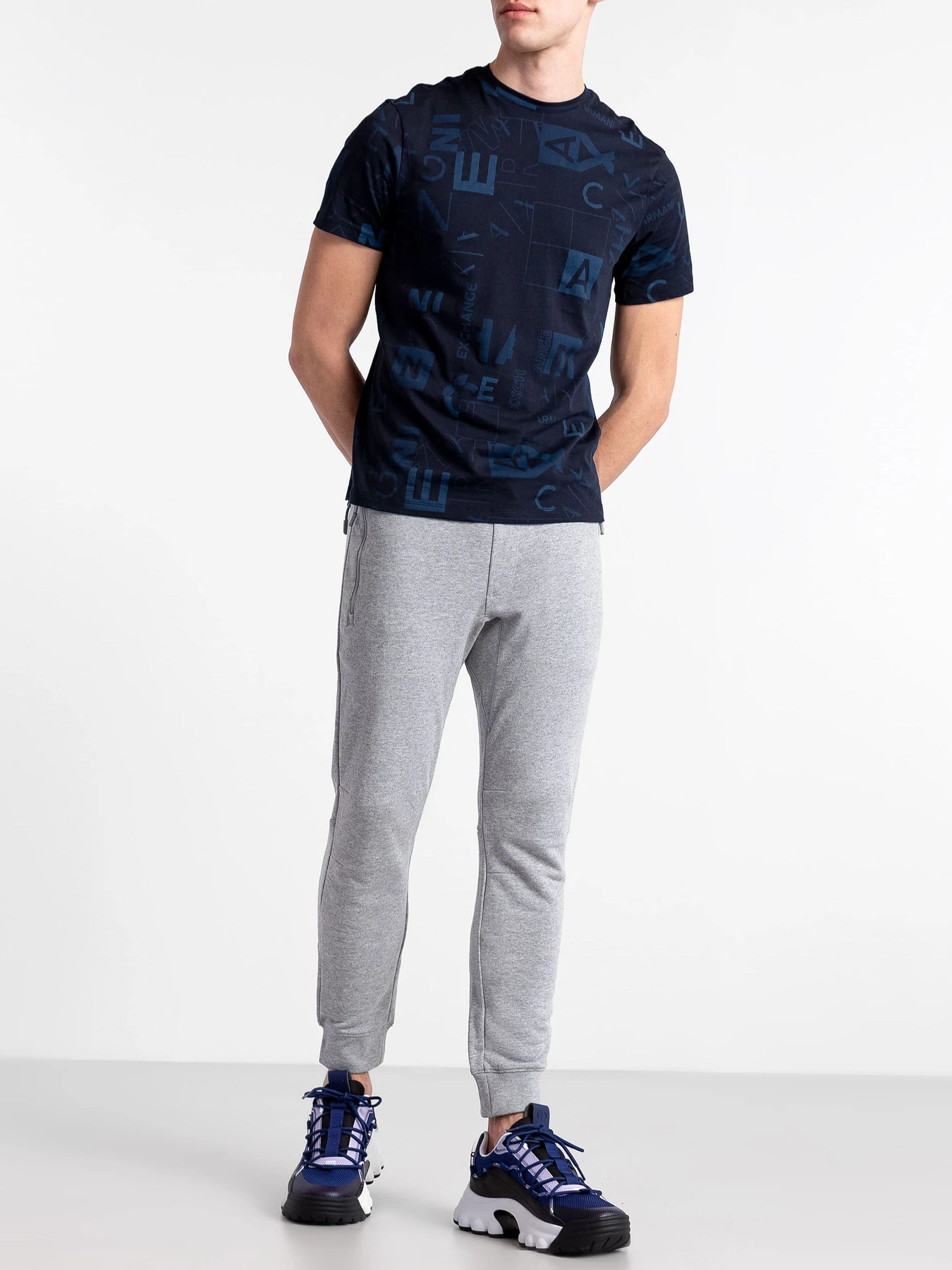 Брюки Armani Exchange модель 8NZP73-ZJKRZ-3901 Брюки Armani Exchange модель 8NZP73-ZJKRZ-3901 Фото