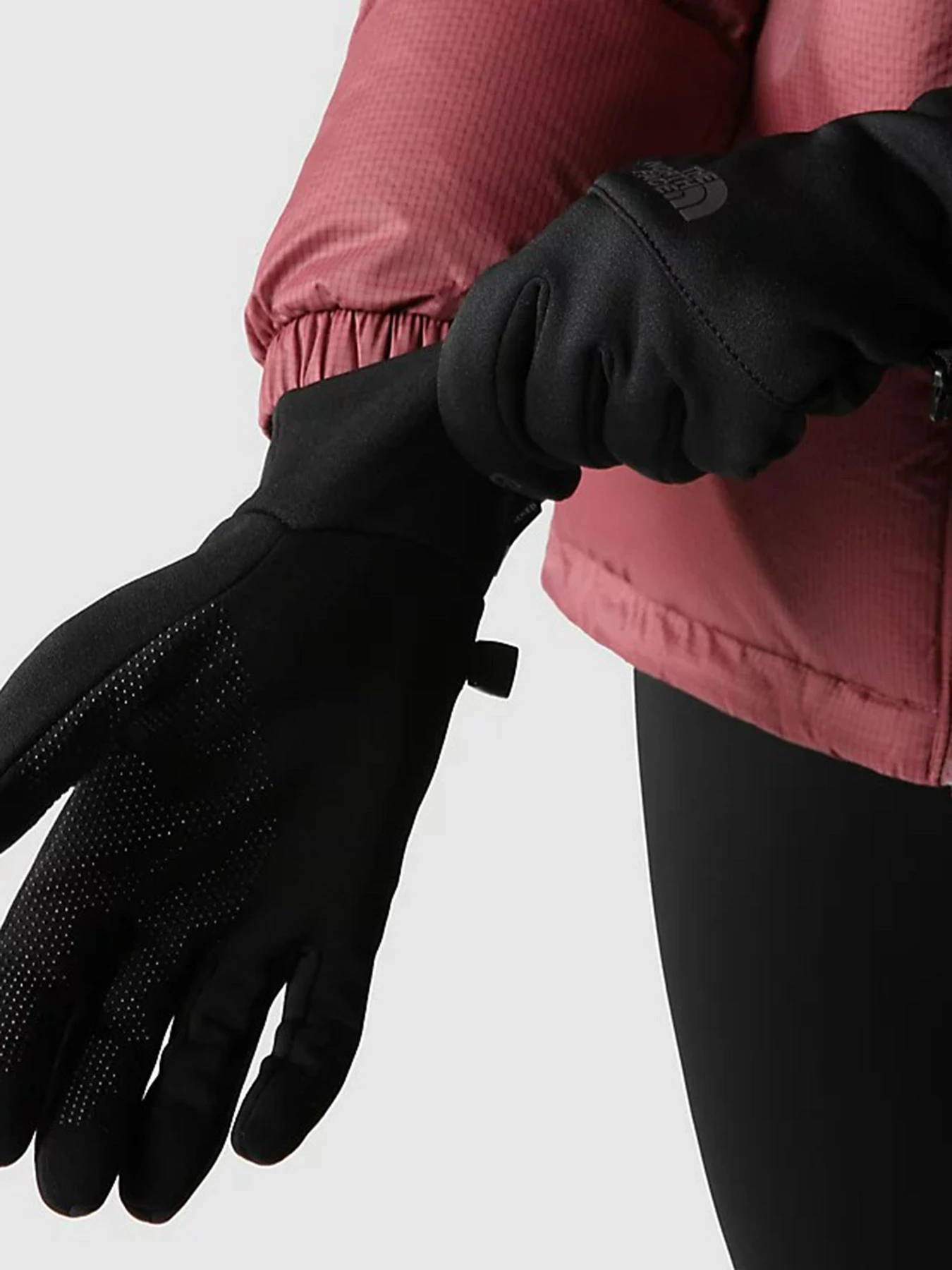 Перчатки и варежки The North Face модель NF0A4SHAJK31 Перчатки и варежки The North Face модель NF0A4SHAJK31 Фото