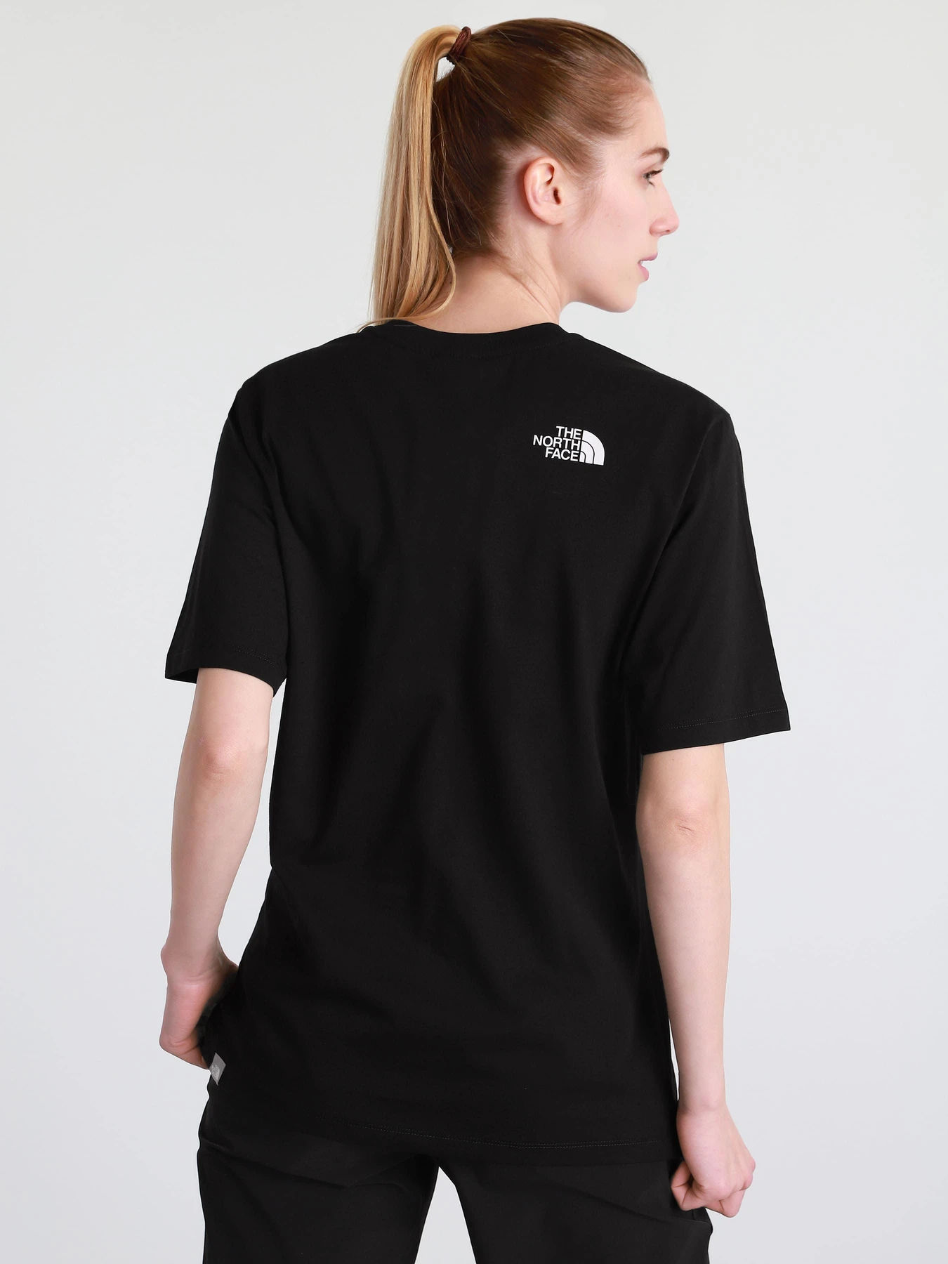 Футболки и поло The North Face модель NF0A4CESJK31 Футболки и поло The North Face модель NF0A4CESJK31 Фото