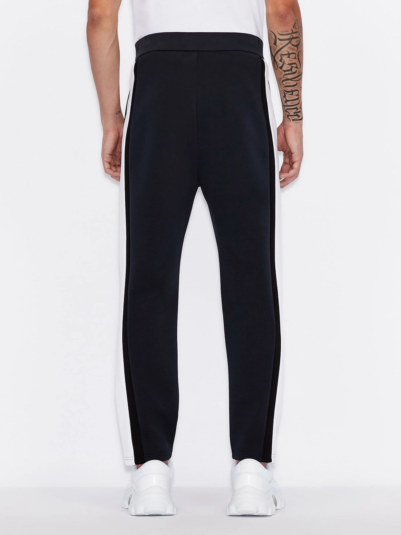 Брюки Armani Exchange модель 3KZPFF-ZJ5GZ-5543 Брюки Armani Exchange модель 3KZPFF-ZJ5GZ-5543 Фото