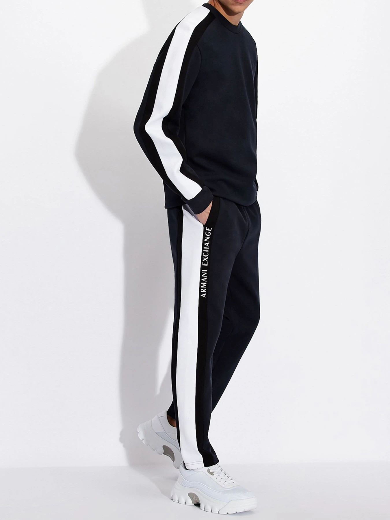 Брюки Armani Exchange модель 3KZPFF-ZJ5GZ-5543 Брюки Armani Exchange модель 3KZPFF-ZJ5GZ-5543 Фото