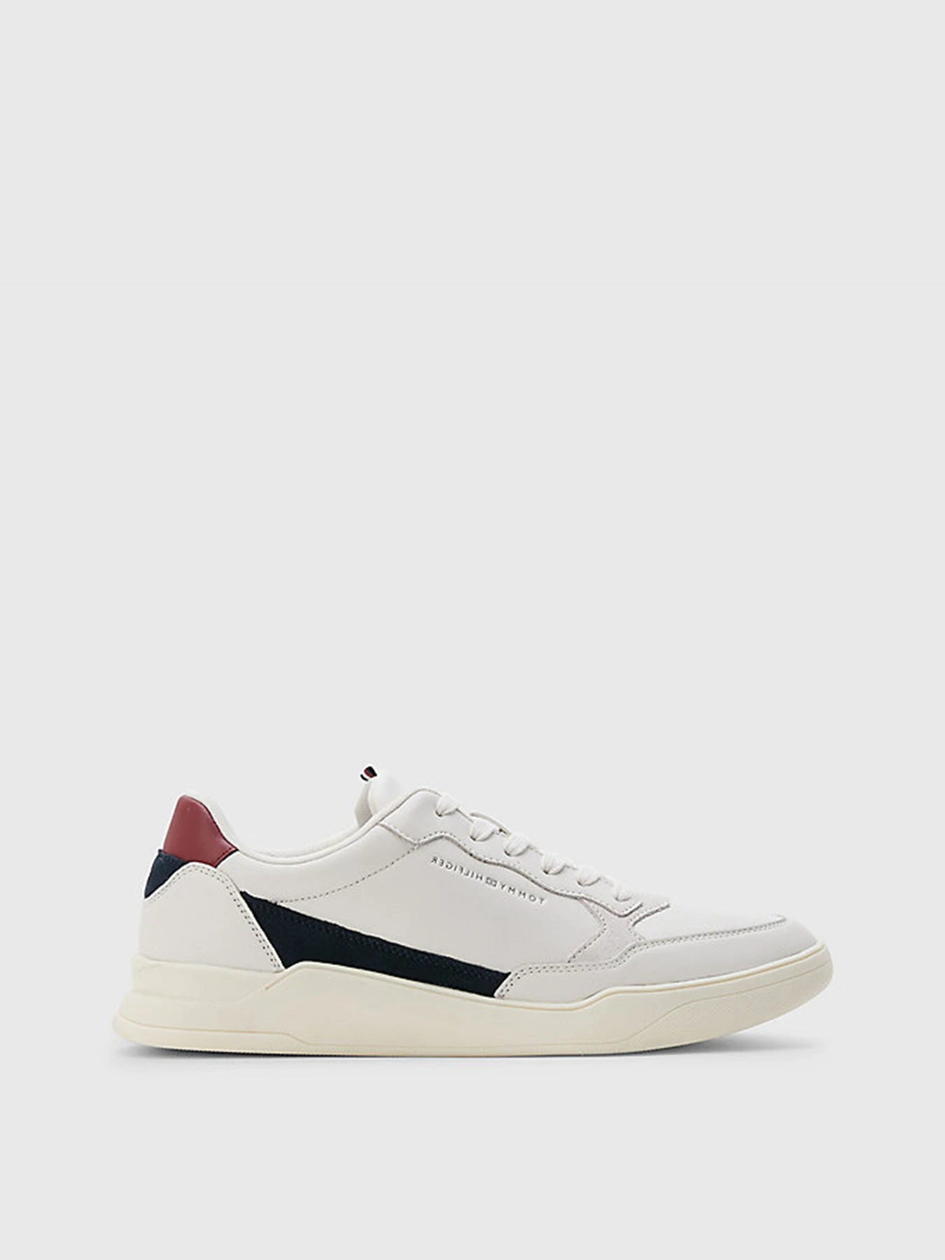 Кроссовки Tommy Hilfiger модель FM0FM04490-AC0 Кроссовки Tommy Hilfiger модель FM0FM04490-AC0 Фото