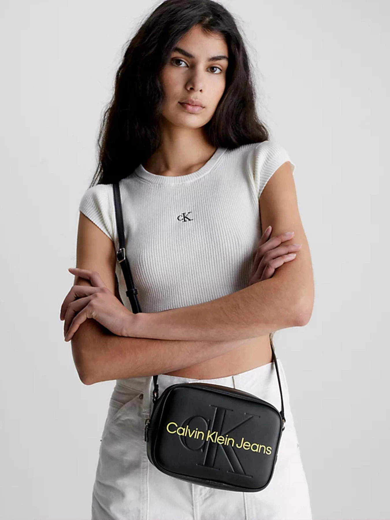 Сумки Calvin Klein модель K60K610275-0GN Фото