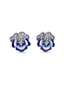 Серьги-гвоздики PANDORA Moments модель 290781C01 Фото