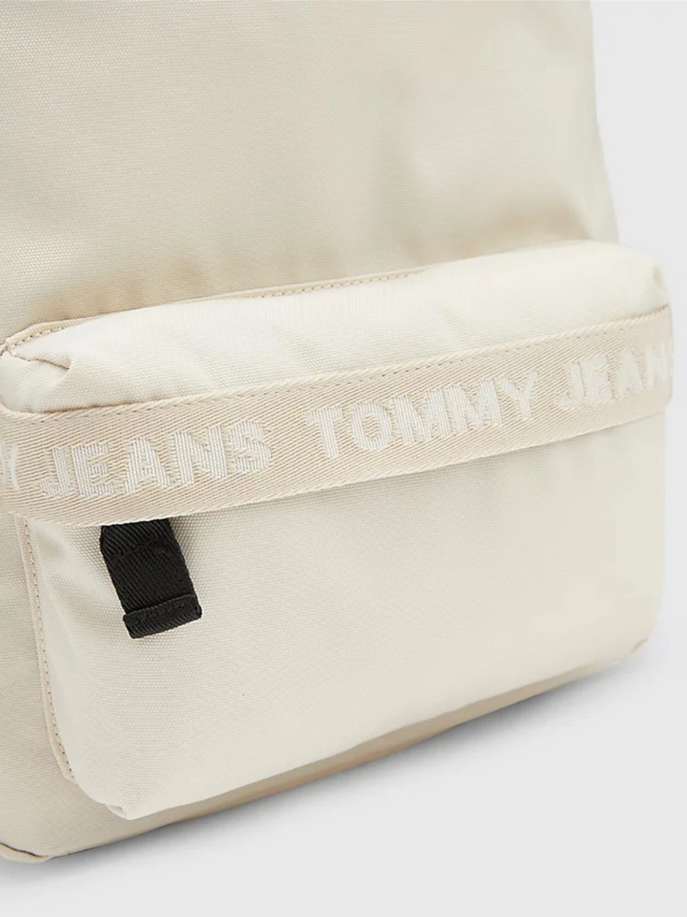 Рюкзаки Tommy Hilfiger модель AW0AW14548-ACI Рюкзаки Tommy Hilfiger модель AW0AW14548-ACI Фото