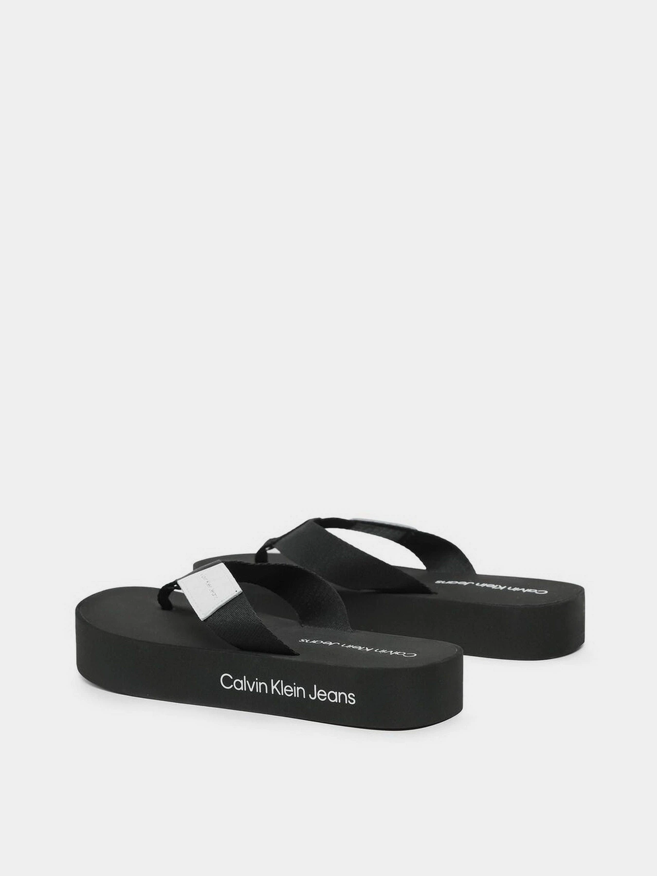 Шлёпанцы Calvin Klein модель YW0YW00993-BDS Шлёпанцы Calvin Klein модель YW0YW00993-BDS Фото