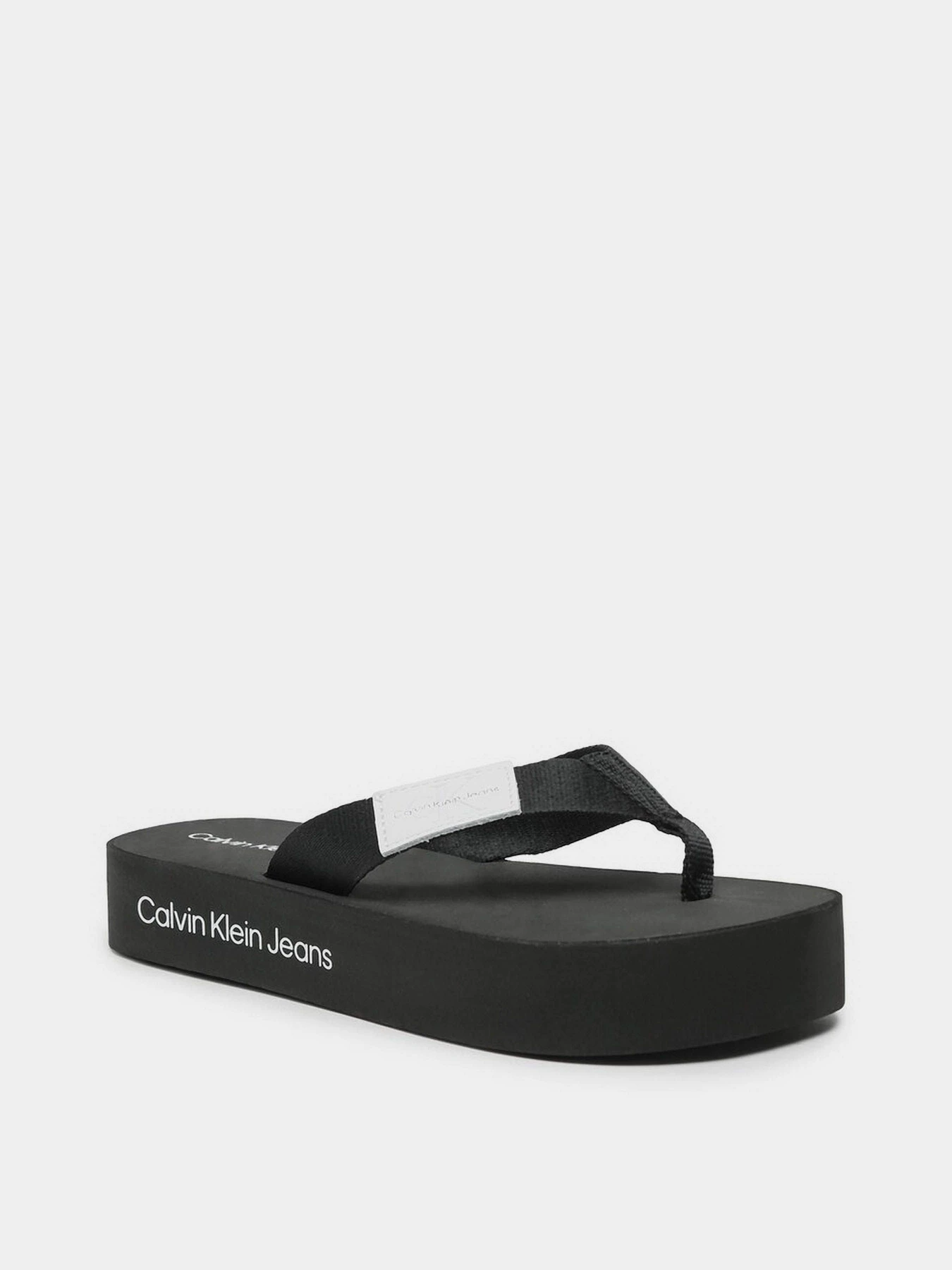 Шлёпанцы Calvin Klein модель YW0YW00993-BDS Шлёпанцы Calvin Klein модель YW0YW00993-BDS Фото
