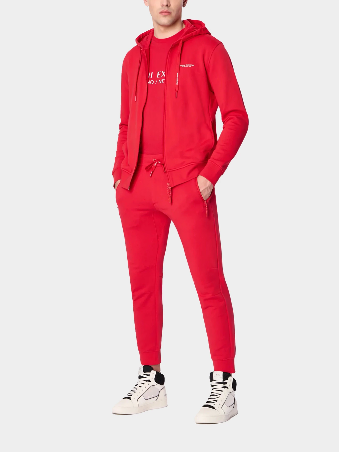 Брюки Armani Exchange модель 8NZP73-ZJKRZ-14AQ Брюки Armani Exchange модель 8NZP73-ZJKRZ-14AQ Фото