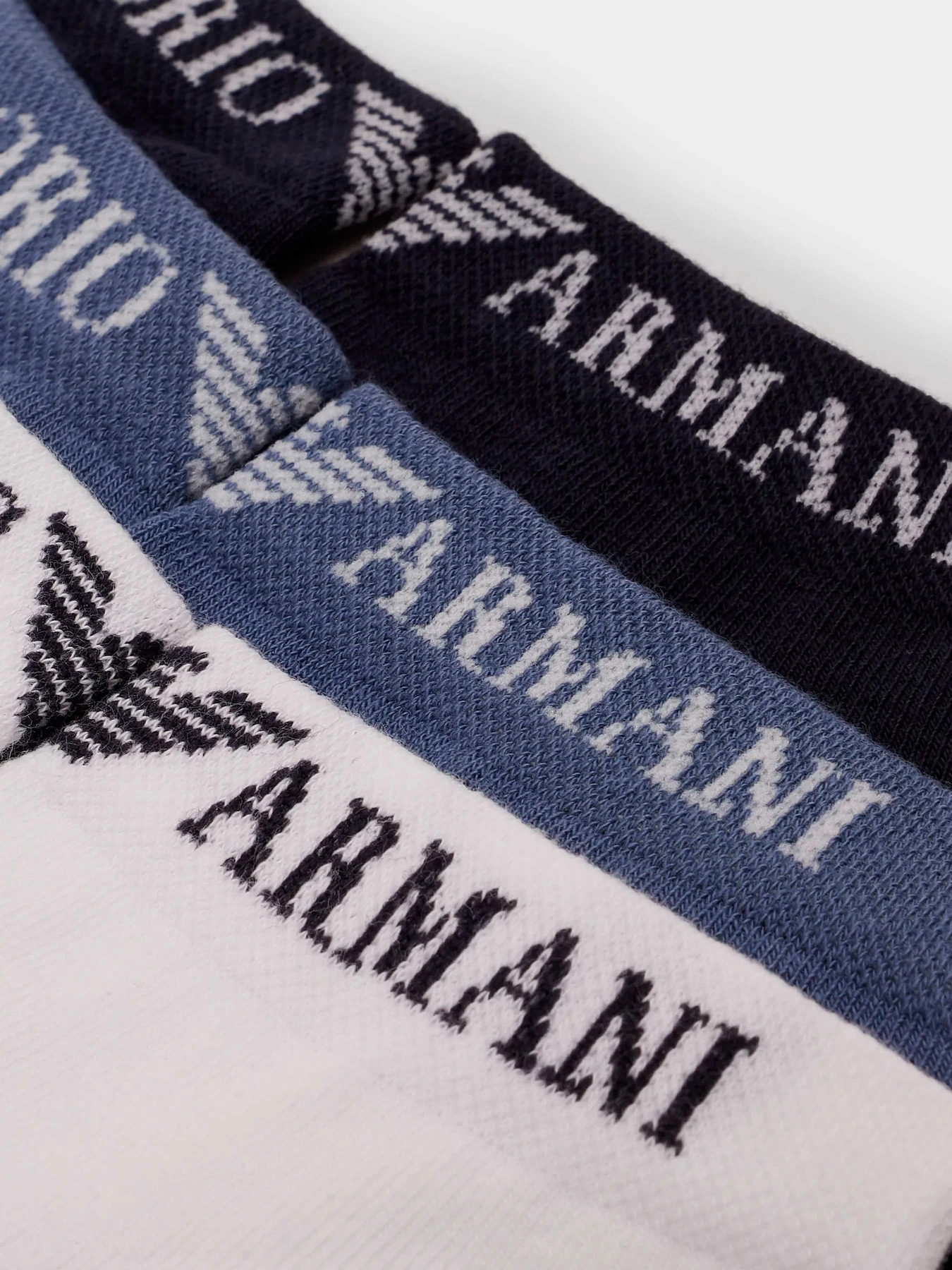 Носки и гольфы Emporio Armani модель 300038-3R254-09911 Фото