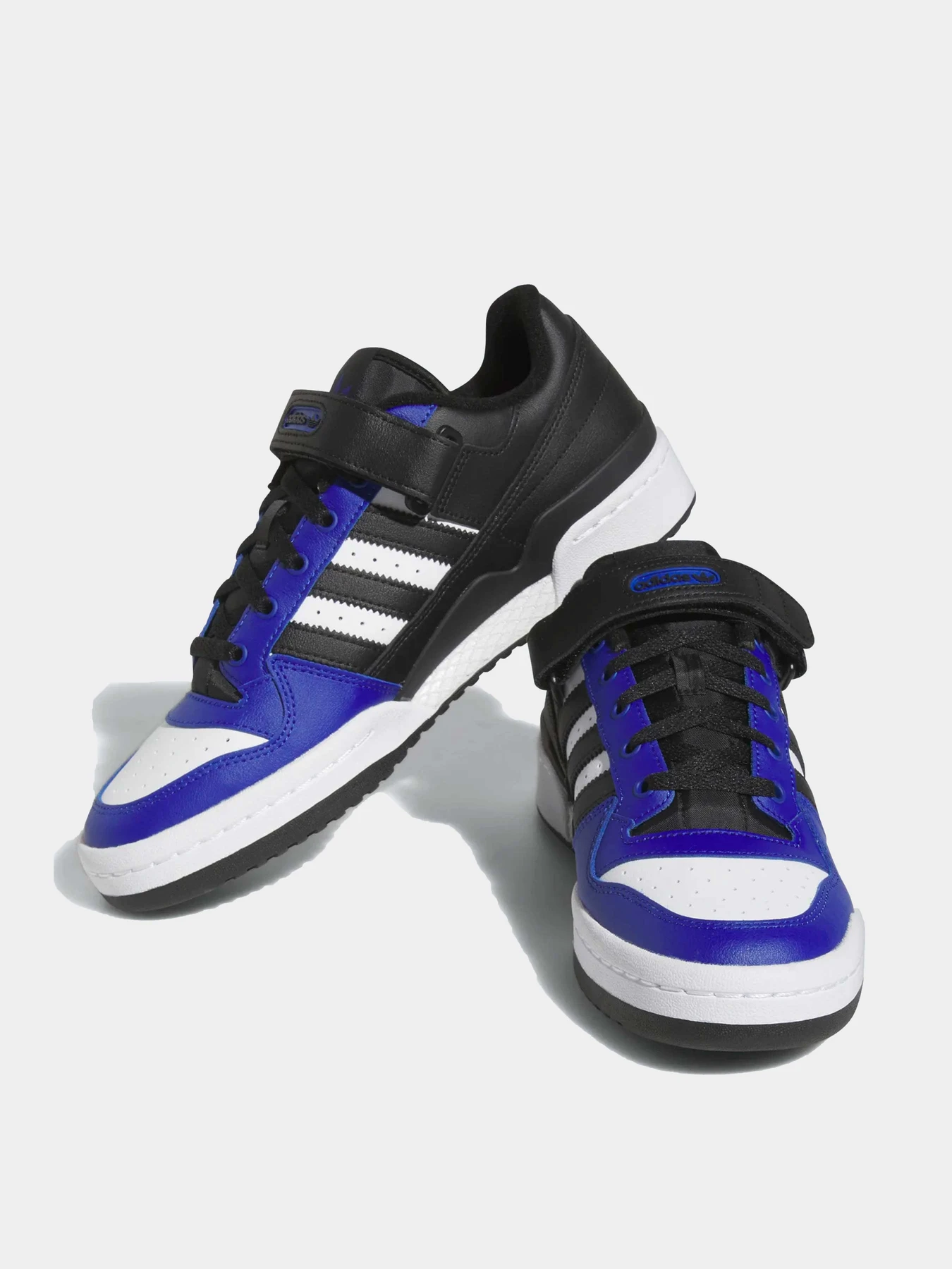 Кроссовки Adidas модель GY0002 Кроссовки Adidas модель GY0002 Фото