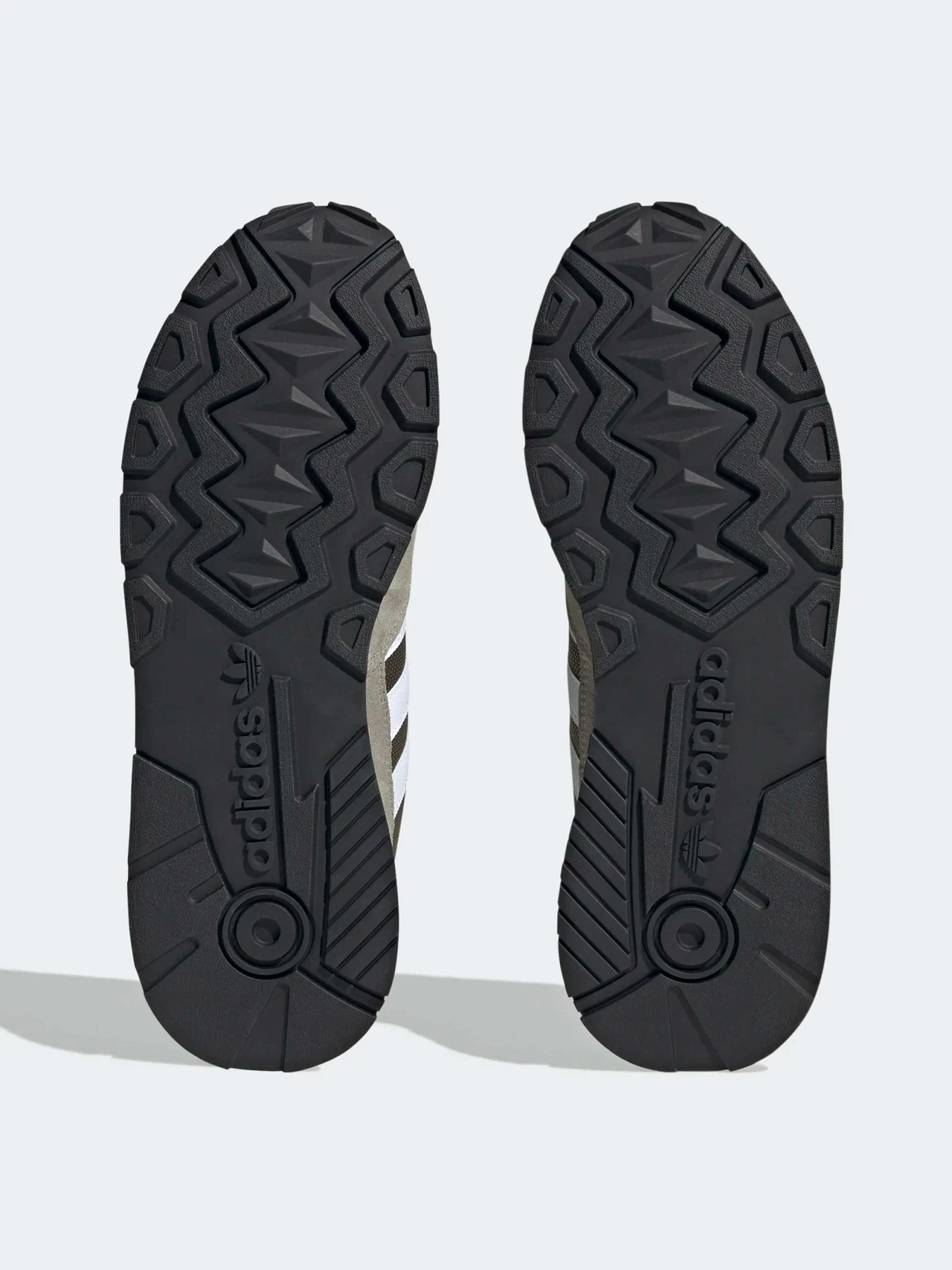 Кроссовки Adidas модель GY0045 Кроссовки Adidas модель GY0045 Фото